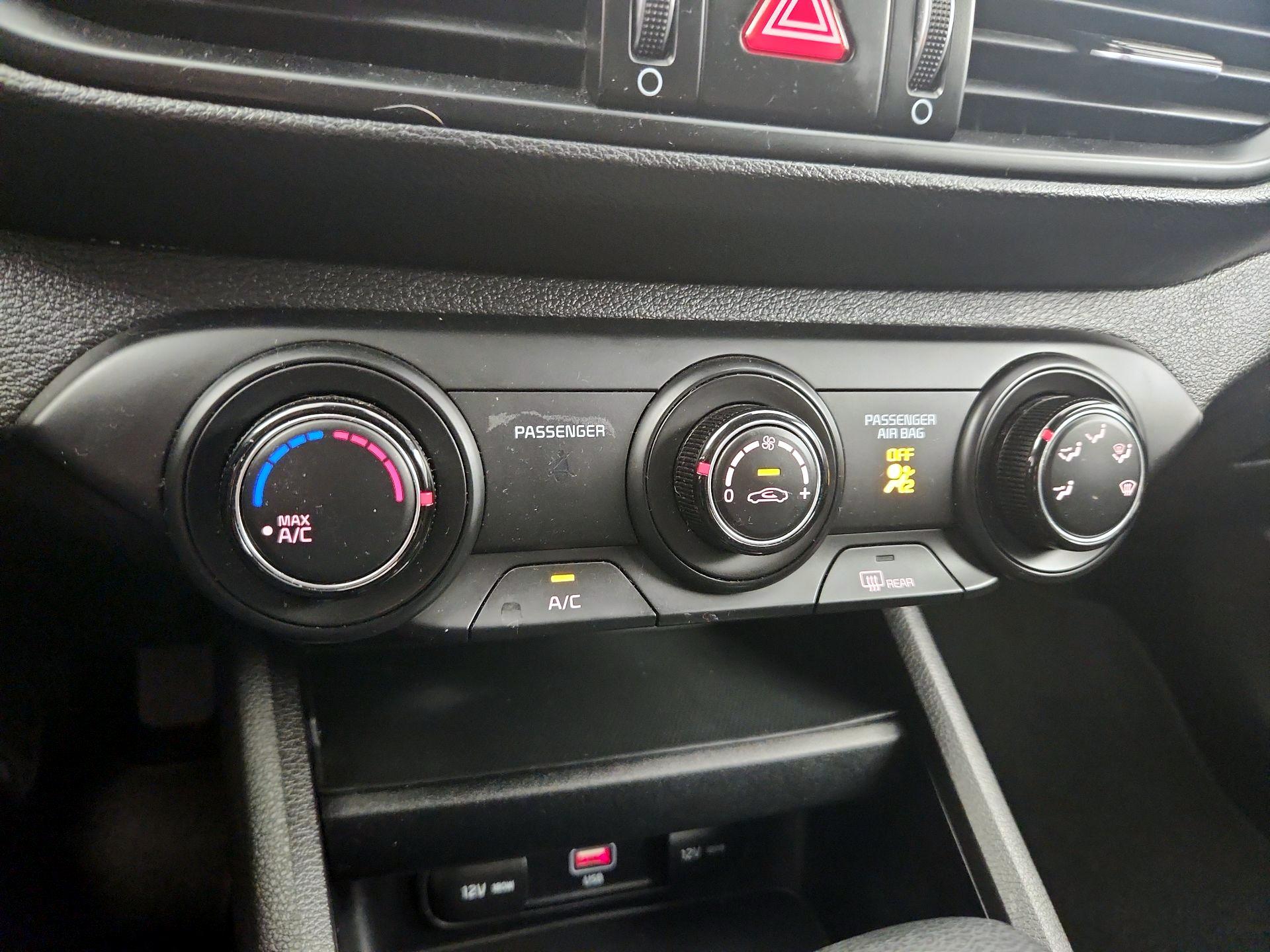 Thumbnail: 2023 Kia Forte - 16