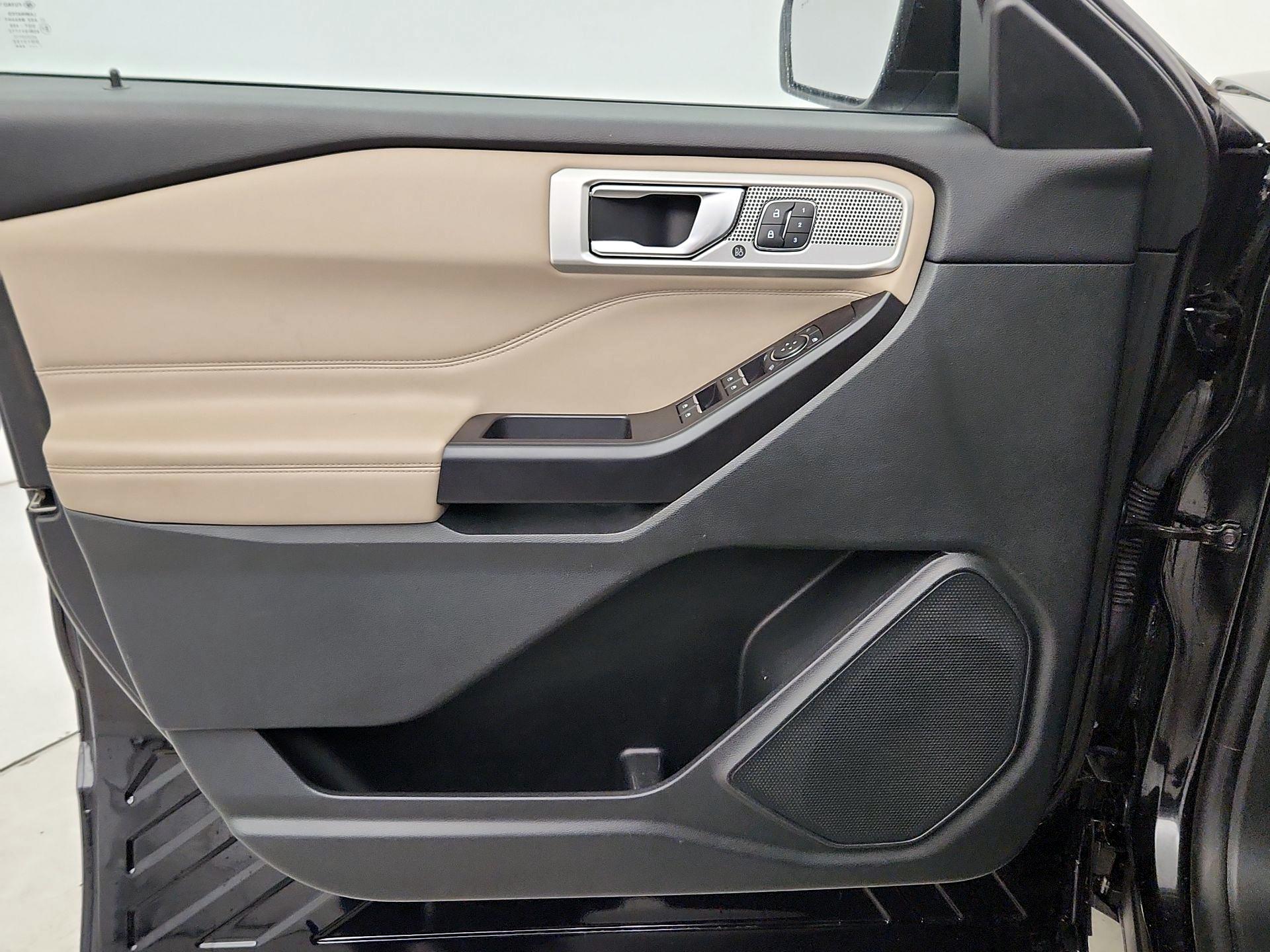 Thumbnail: 2020 Ford Explorer - 12