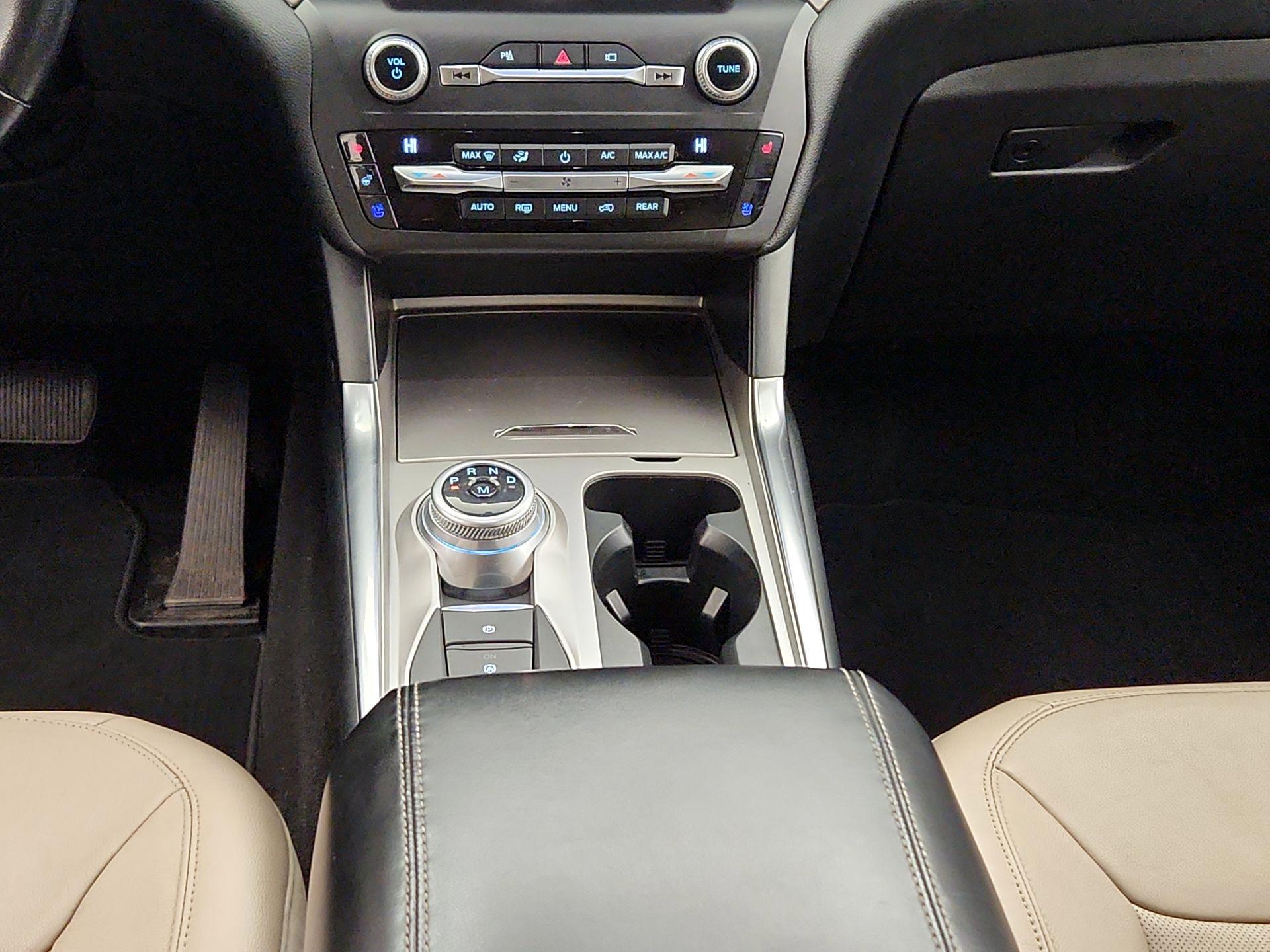 Thumbnail: 2020 Ford Explorer - 17