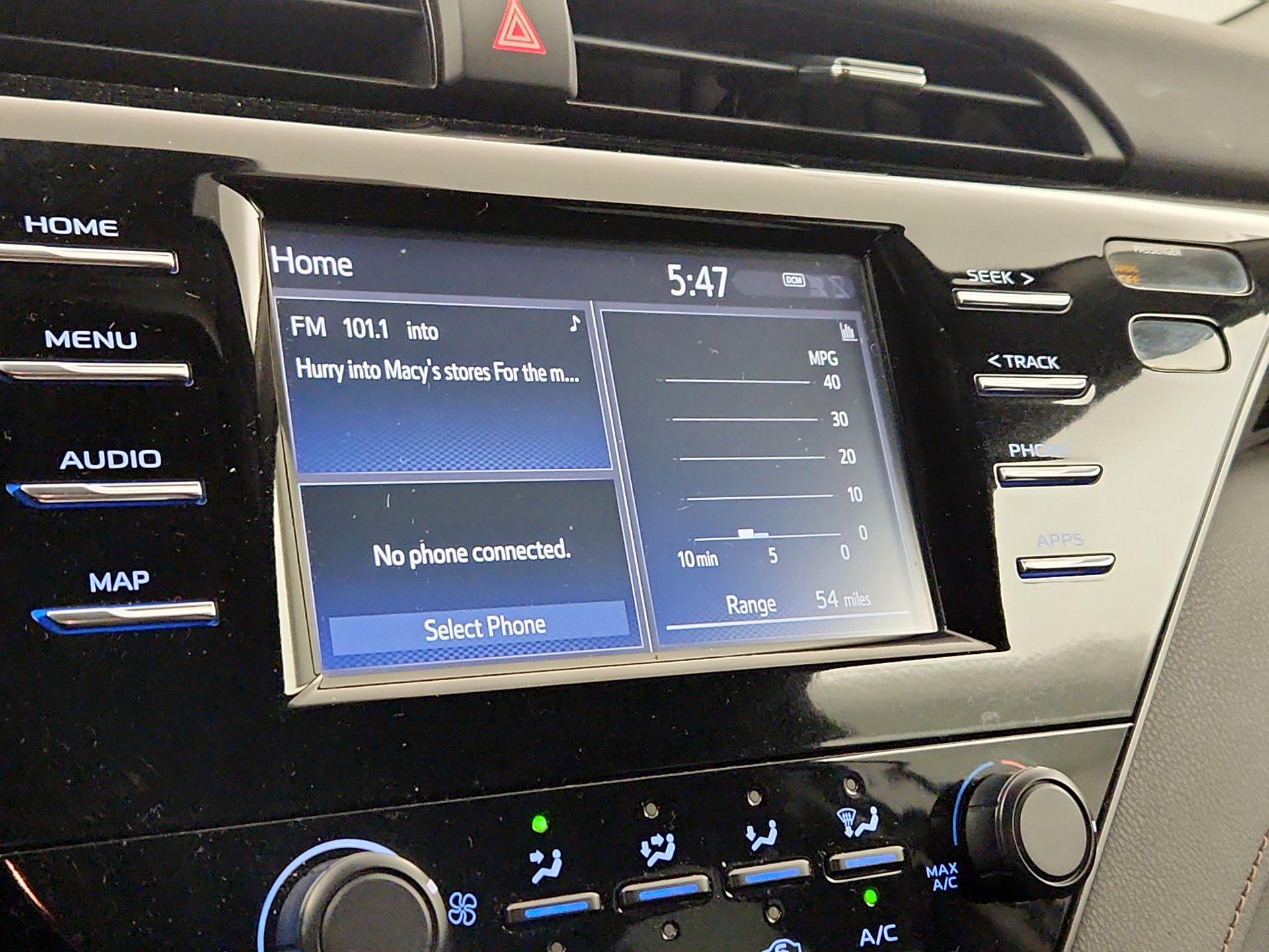 Thumbnail: 2019 Toyota Camry - 15