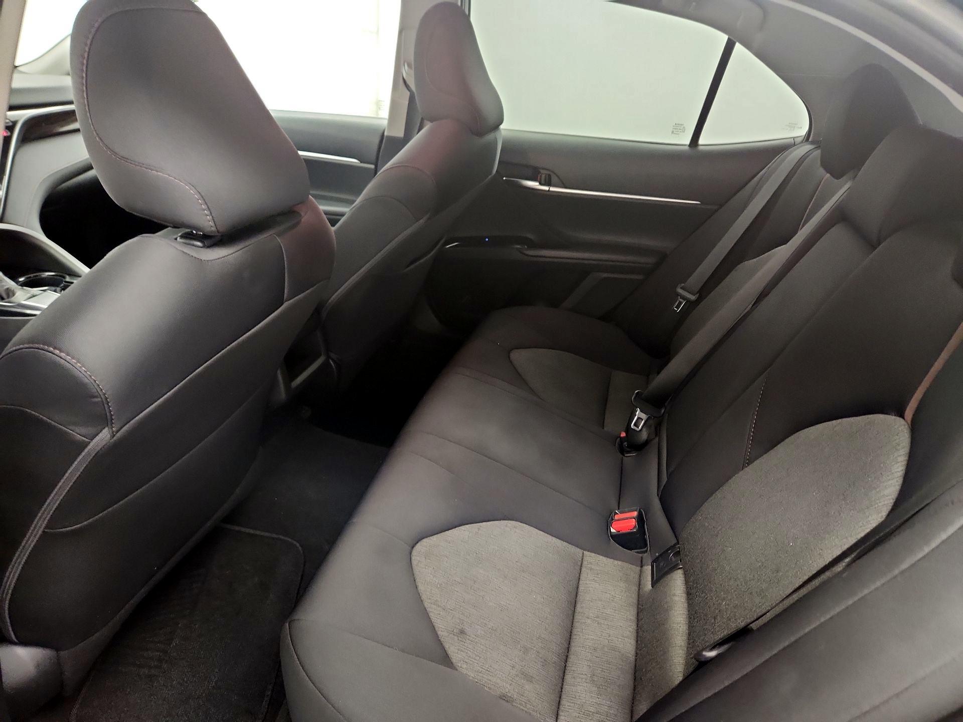 Thumbnail: 2019 Toyota Camry - 18