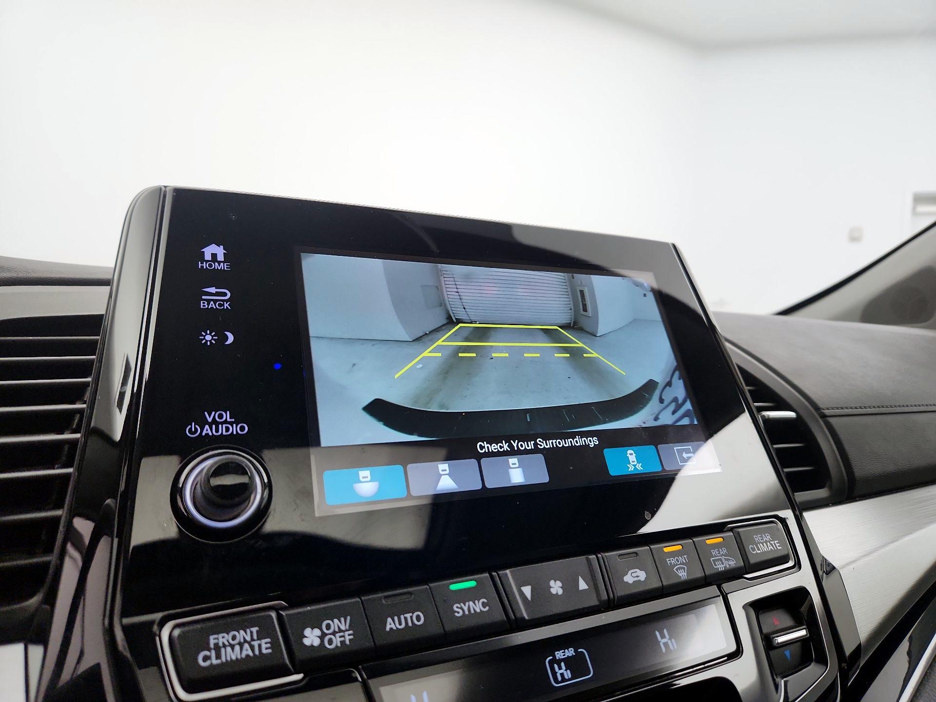 Thumbnail: 2023 Honda Odyssey - 14