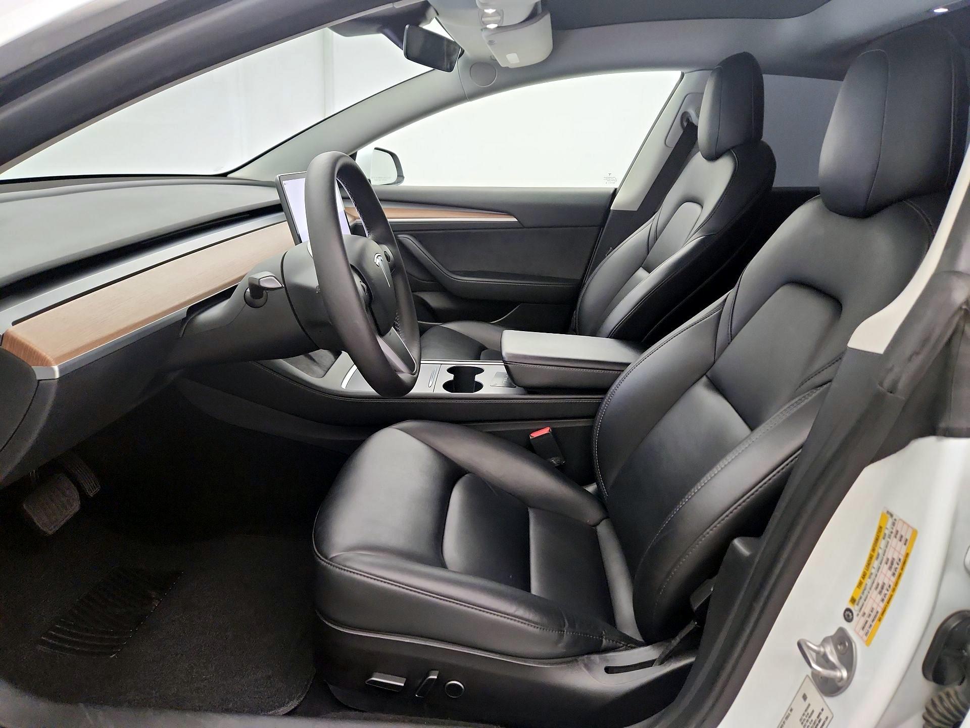 Thumbnail: 2022 Tesla Model 3 - 11