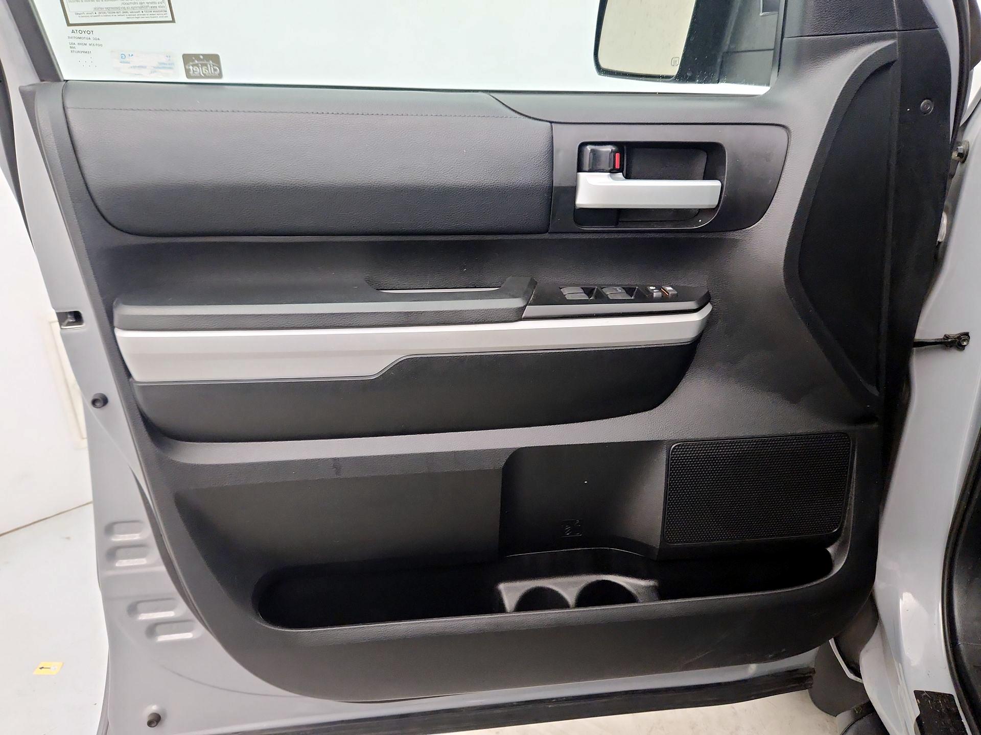 Thumbnail: 2021 Toyota Tundra - 12