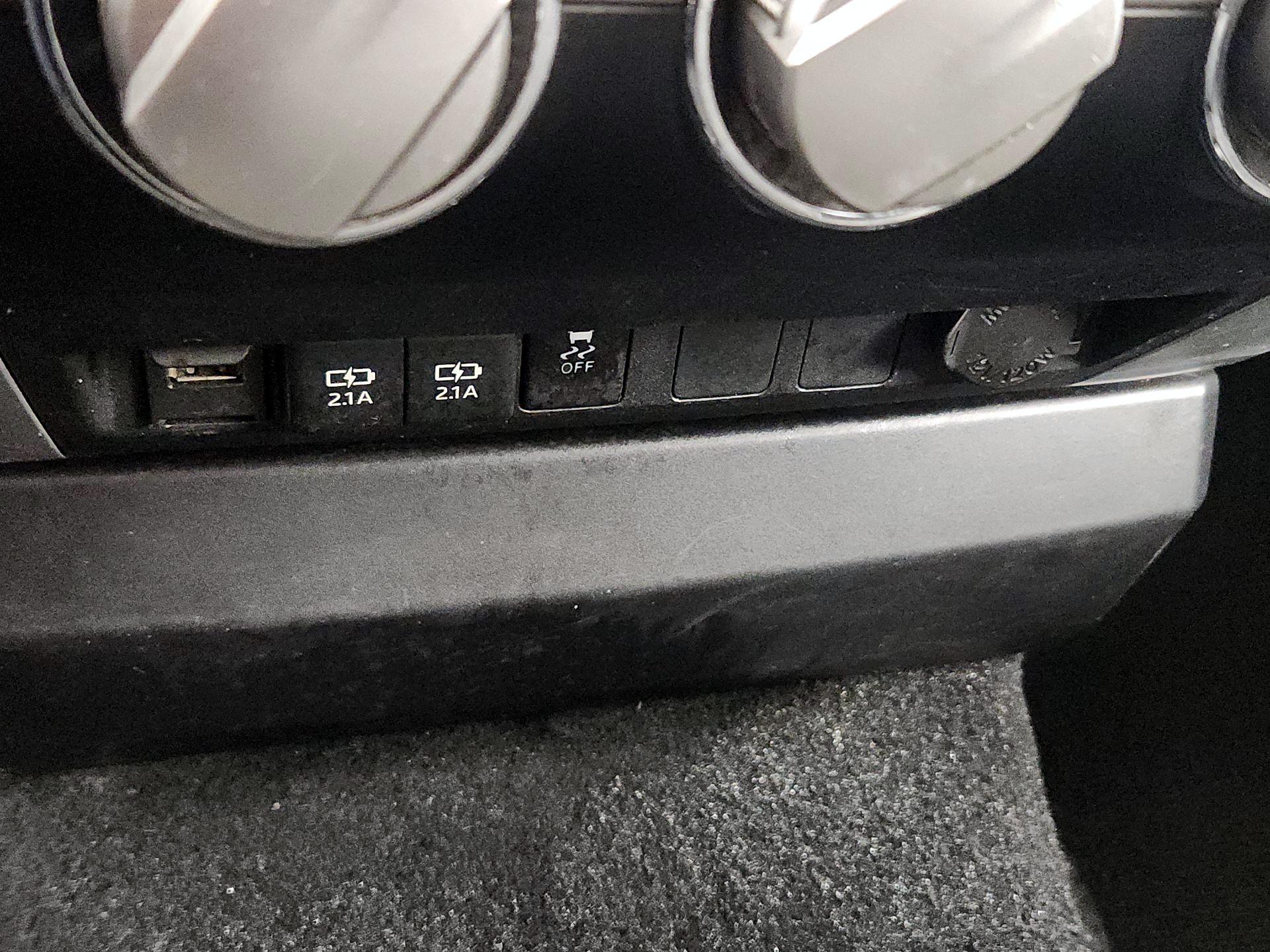 Thumbnail: 2021 Toyota Tundra - 18