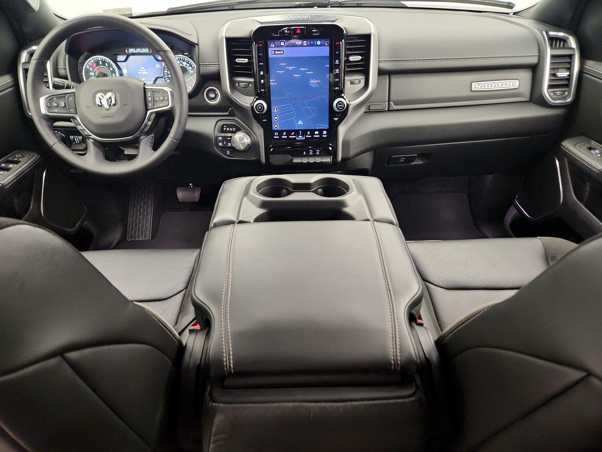 Thumbnail: 2025 RAM 1500 - 9