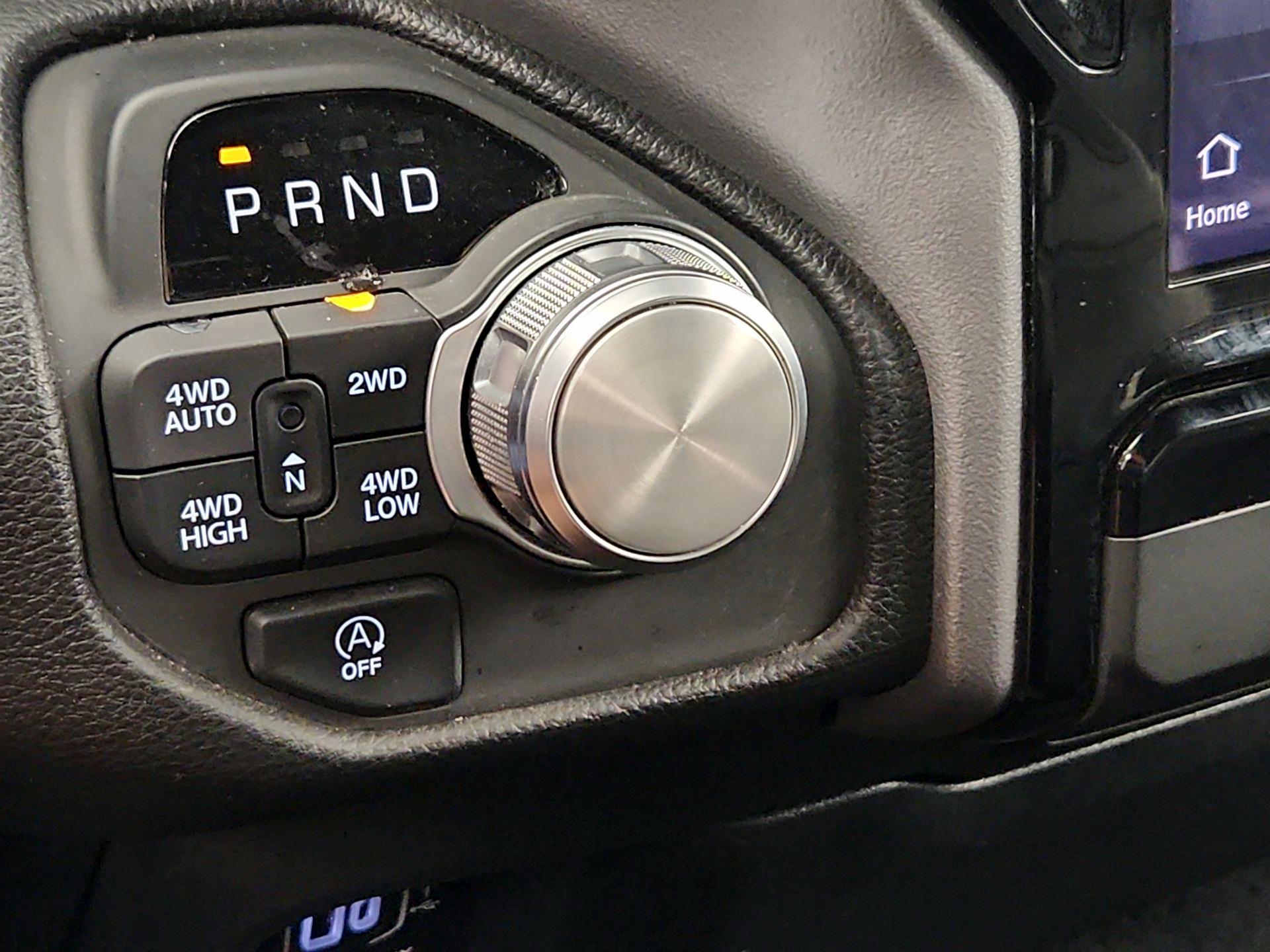 Thumbnail: 2025 RAM 1500 - 18