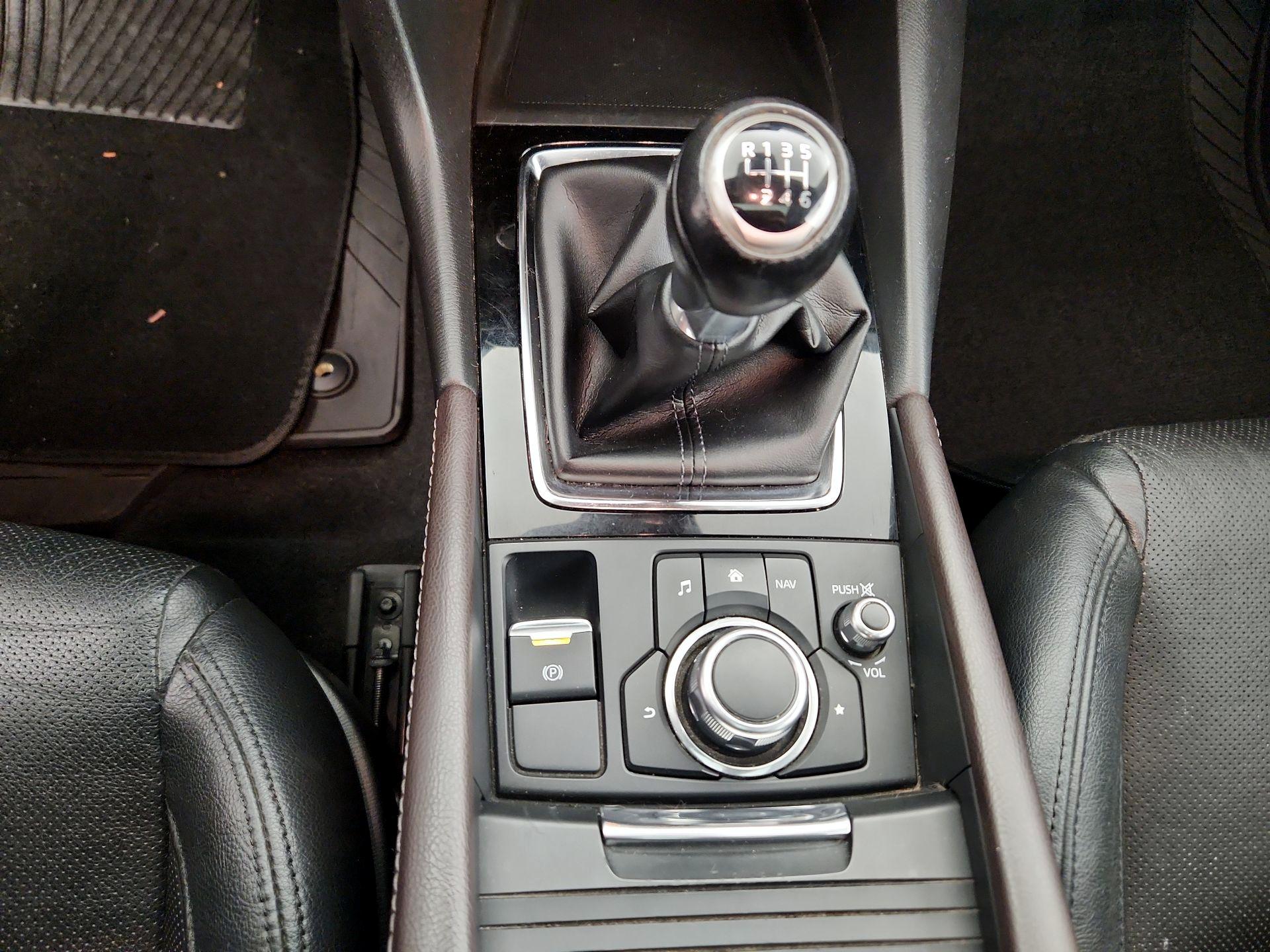 Thumbnail: 2017 Mazda Mazda3 - 18