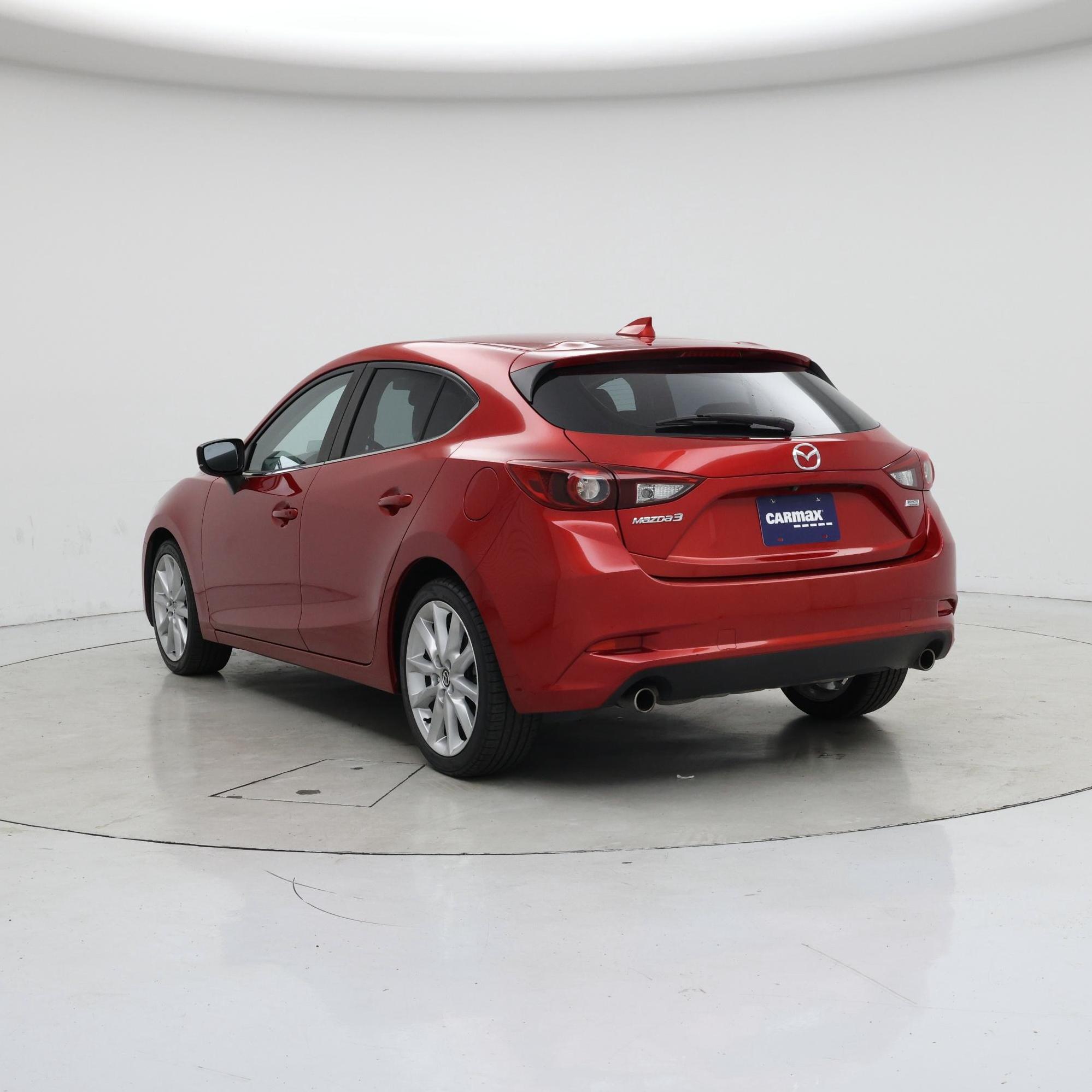 Thumbnail: 2017 Mazda Mazda3 - 2