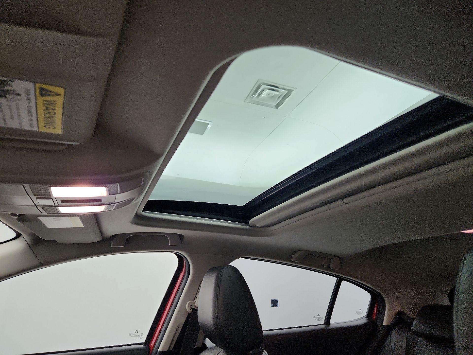 Thumbnail: 2017 Mazda Mazda3 - 20