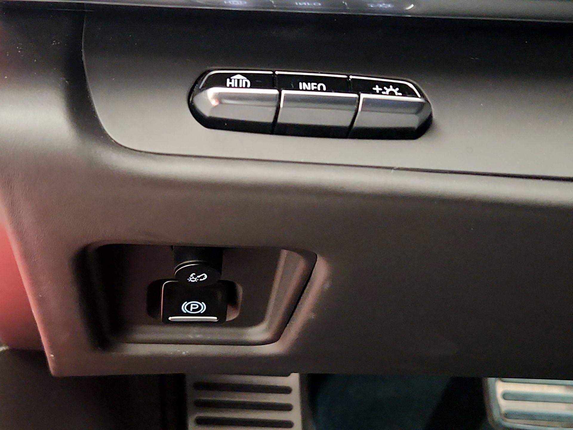 Thumbnail: 2022 Chevrolet Corvette - 13