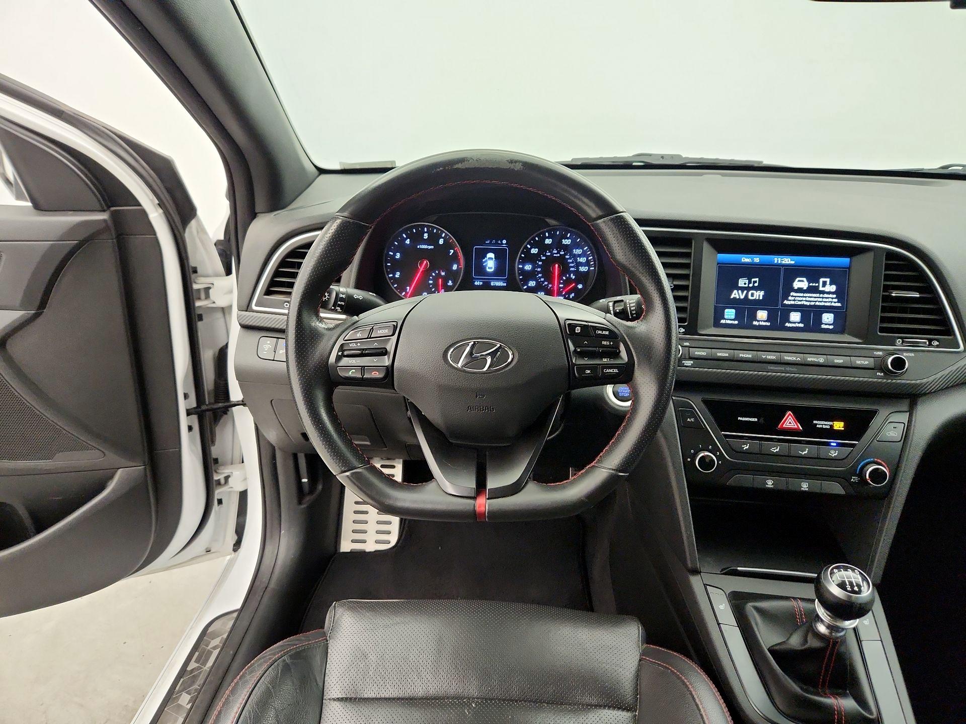 Thumbnail: 2018 Hyundai Elantra - 10