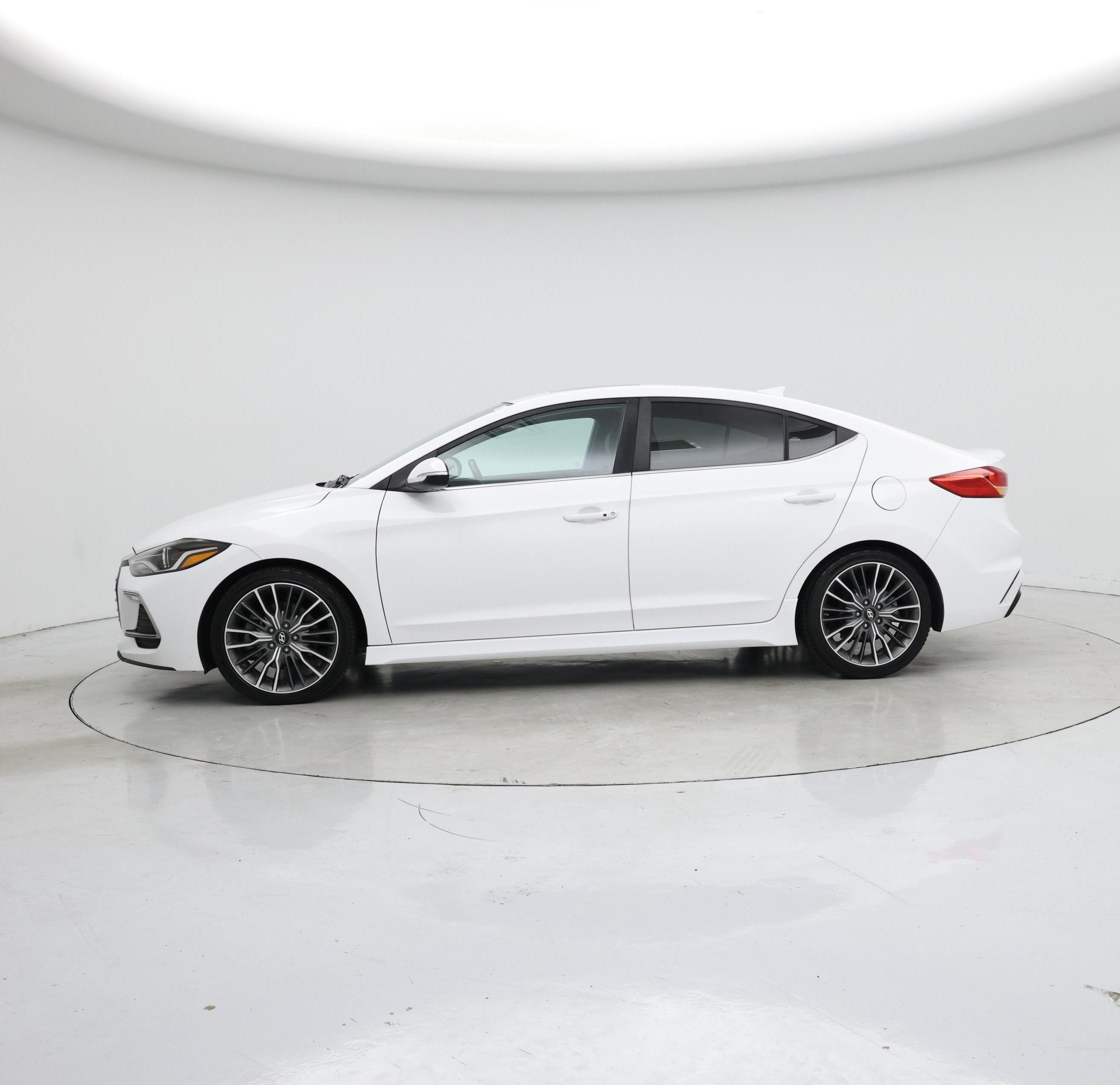 Thumbnail: 2018 Hyundai Elantra - 3