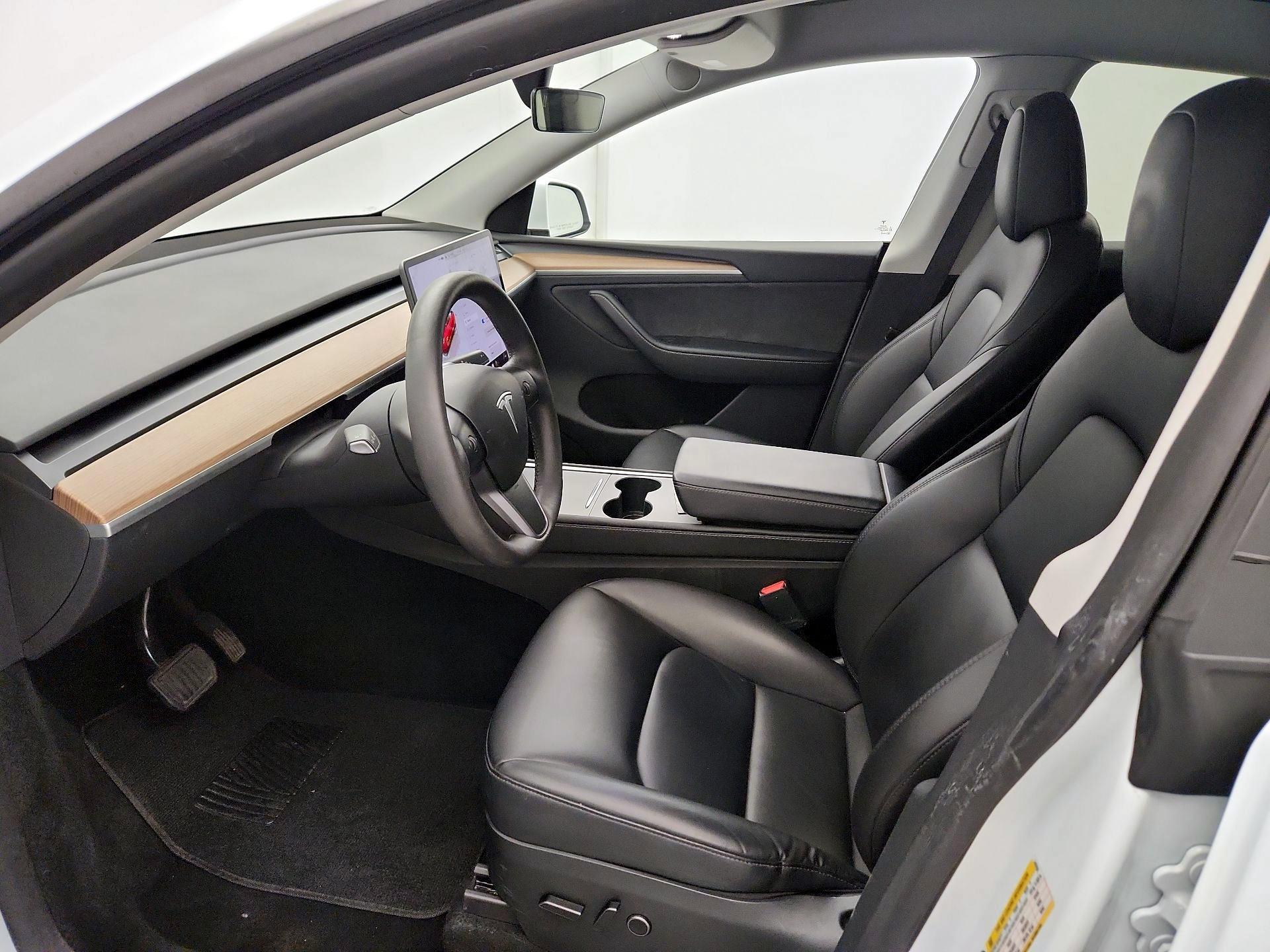 Thumbnail: 2023 Tesla Model Y - 11