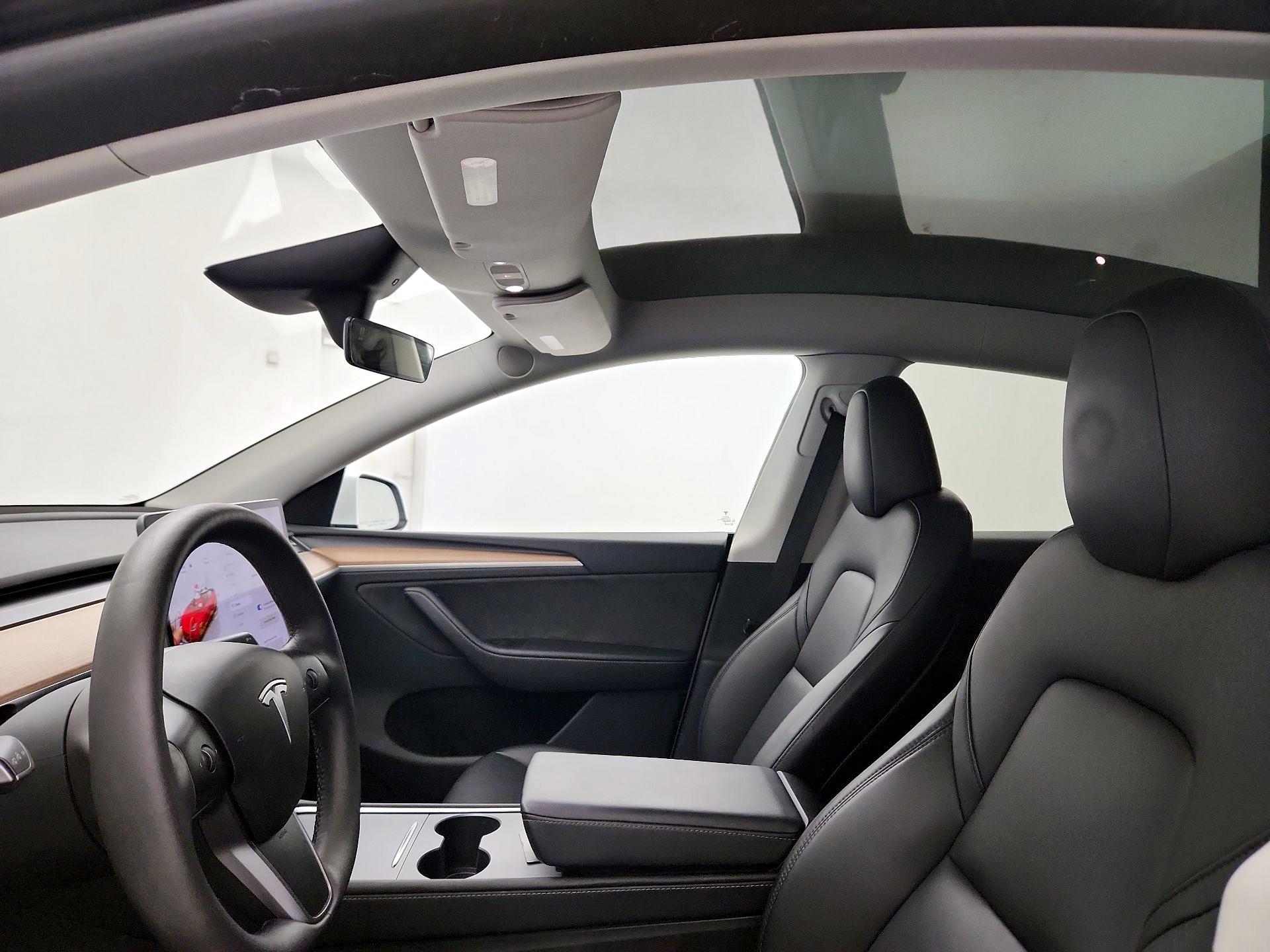 Thumbnail: 2023 Tesla Model Y - 18