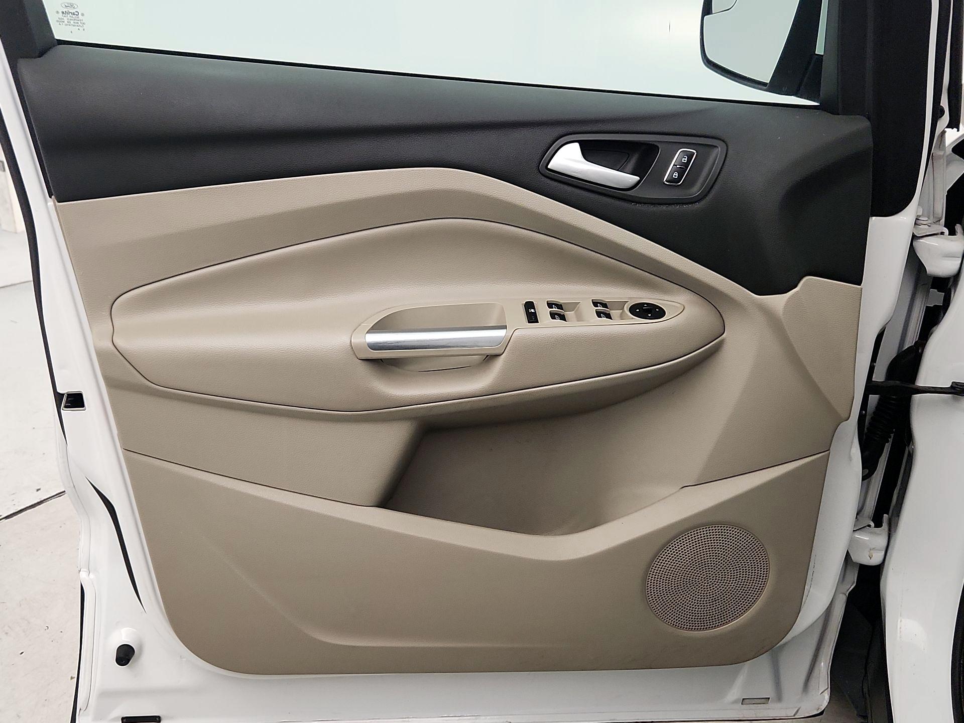 Thumbnail: 2015 Ford Escape - 12