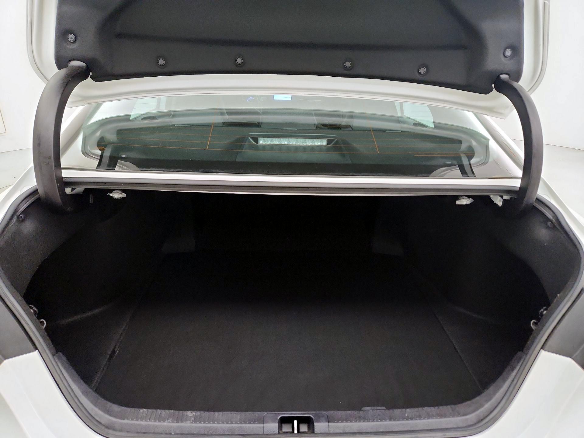 Thumbnail: 2021 Toyota Camry - 20