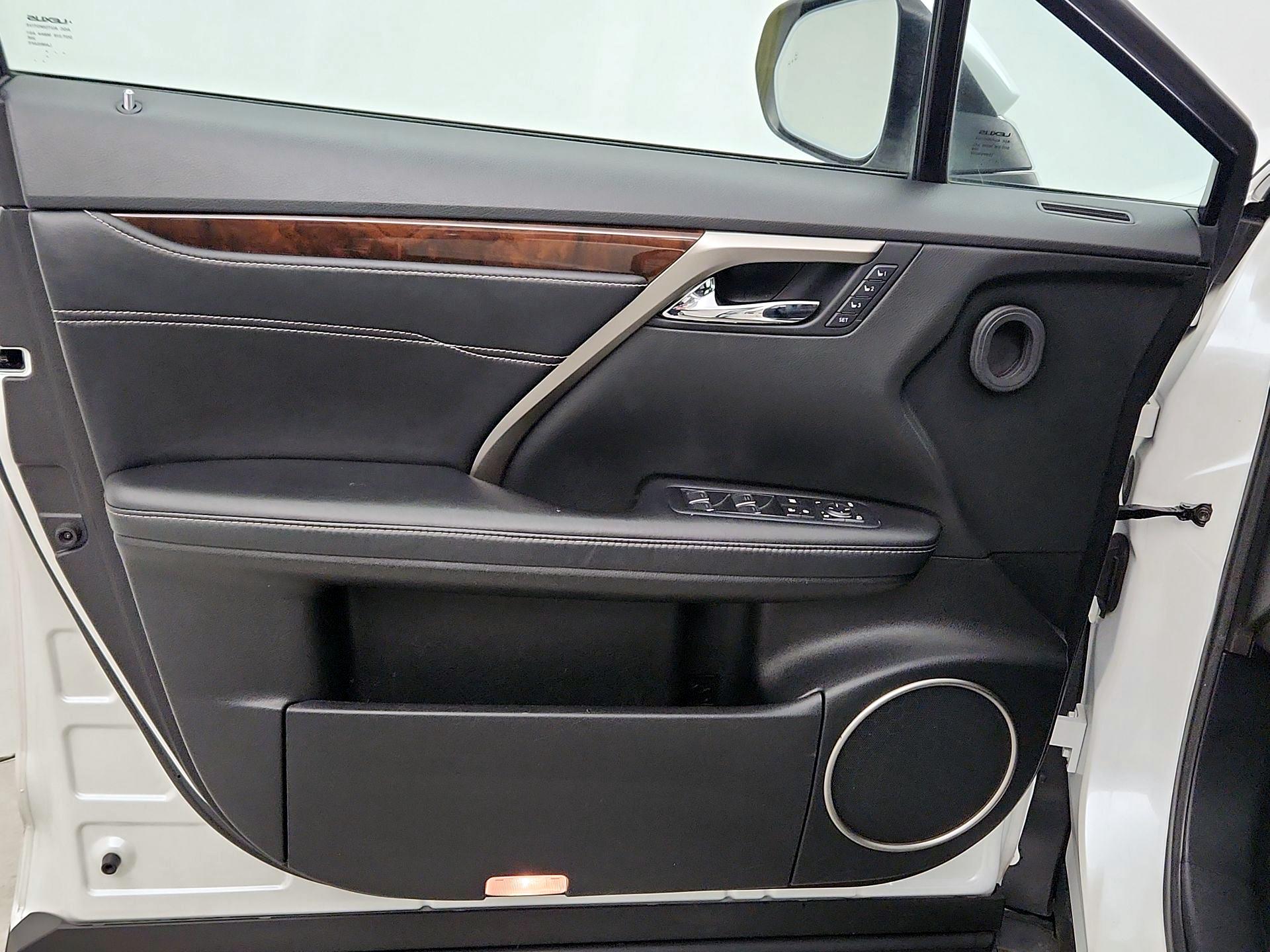 Thumbnail: 2017 Lexus RX - 12