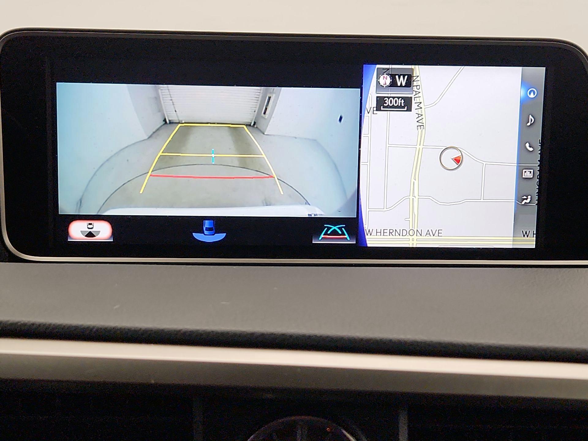 Thumbnail: 2017 Lexus RX - 15