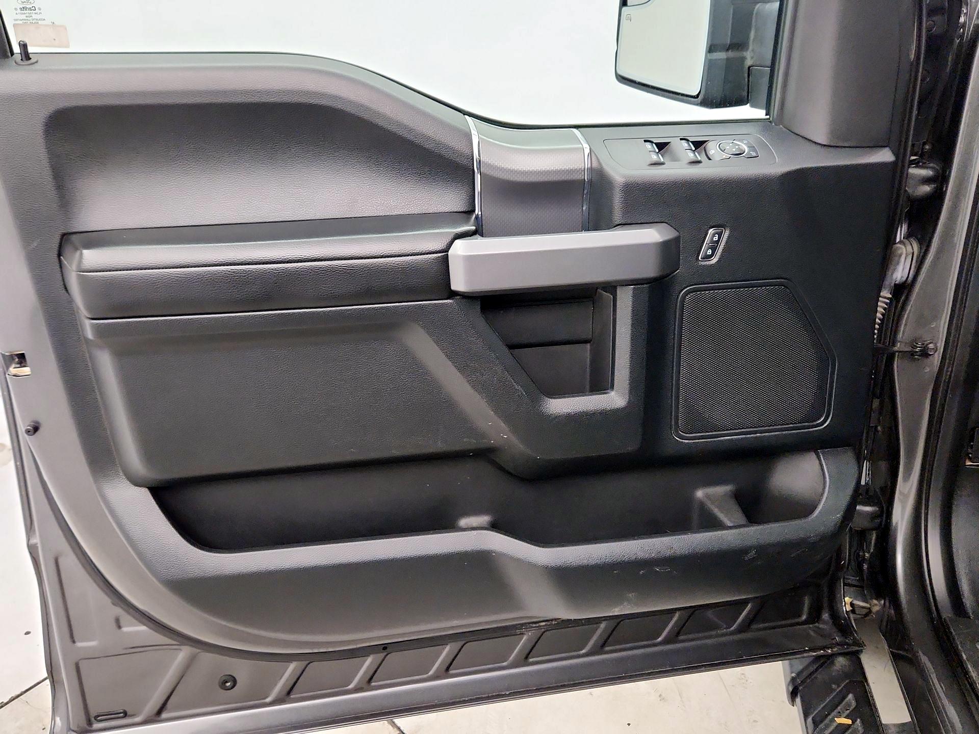 Thumbnail: 2016 Ford F-150 - 12