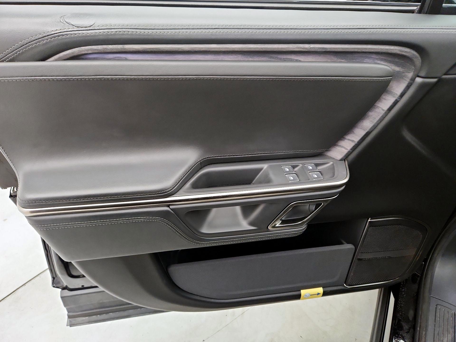 Thumbnail: 2022 Rivian R1T - 12