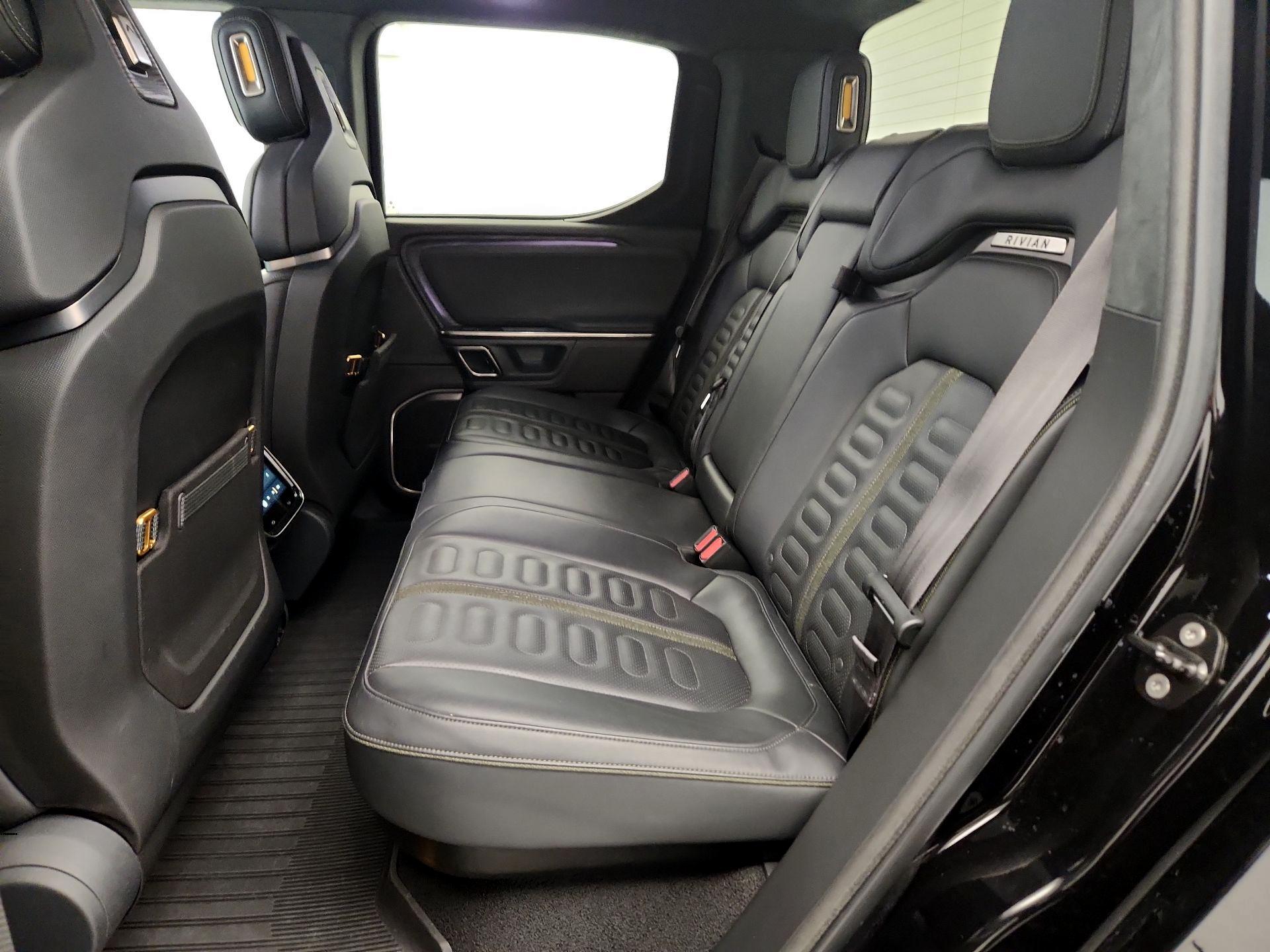 Thumbnail: 2022 Rivian R1T - 19