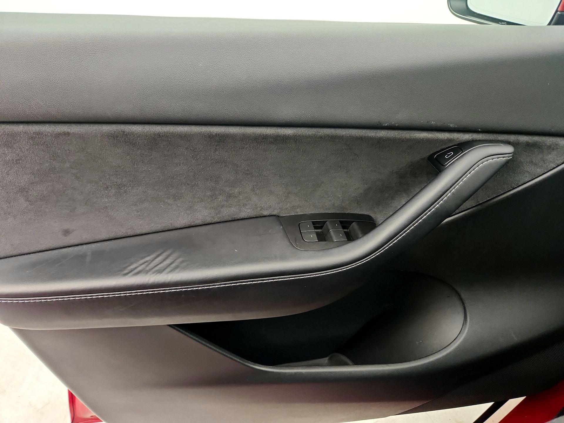 Thumbnail: 2022 Tesla Model Y - 12