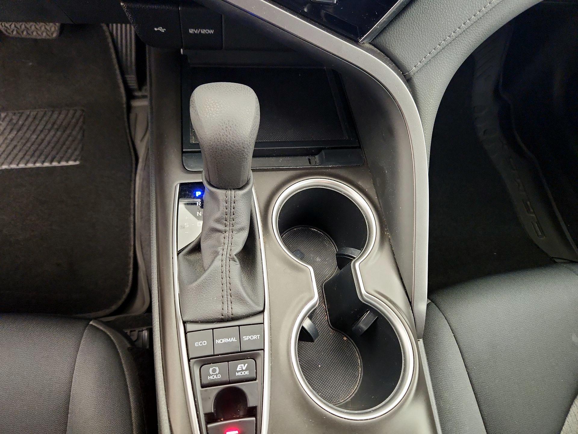 Thumbnail: 2023 Toyota Camry - 17