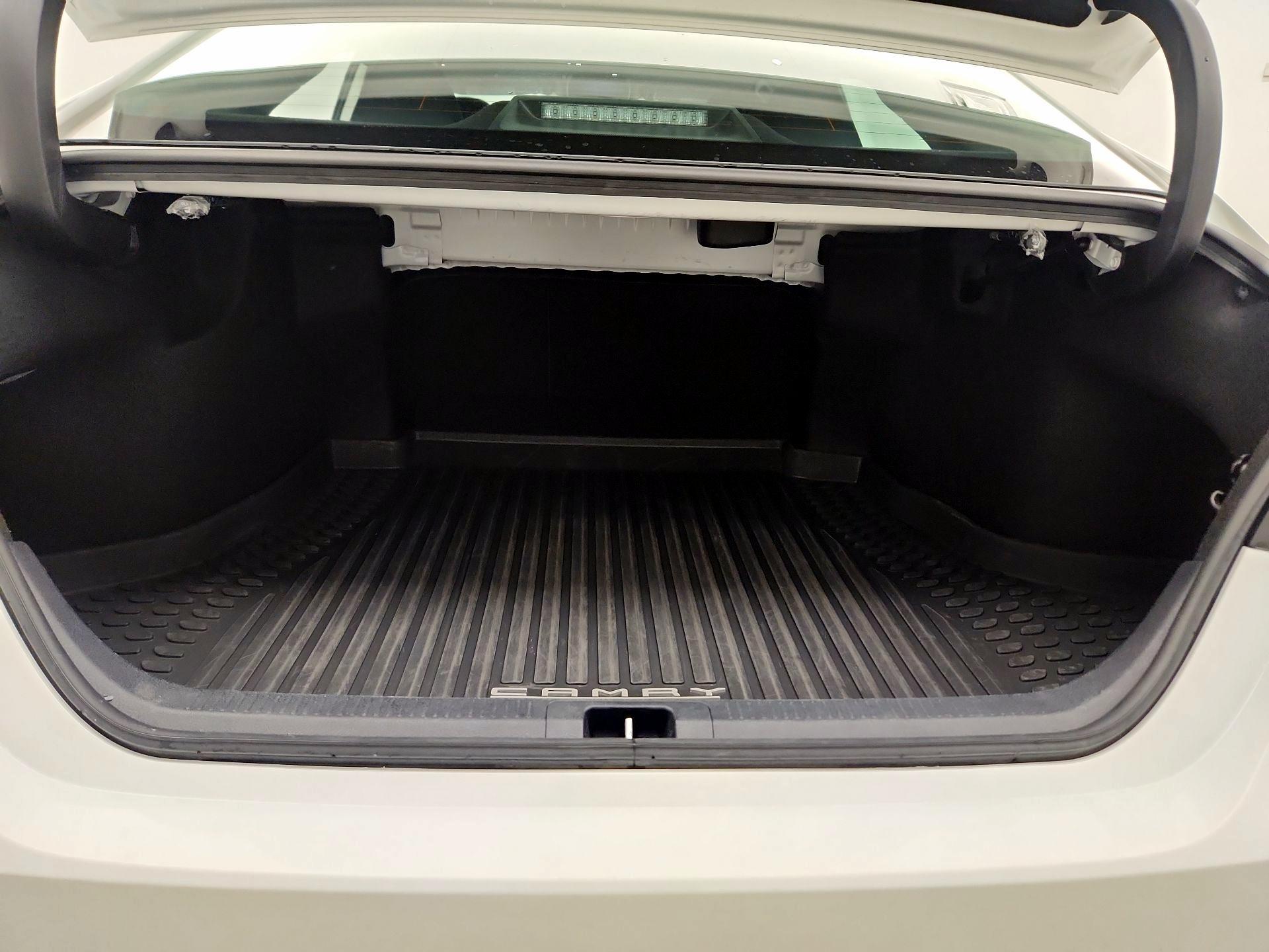 Thumbnail: 2023 Toyota Camry - 20