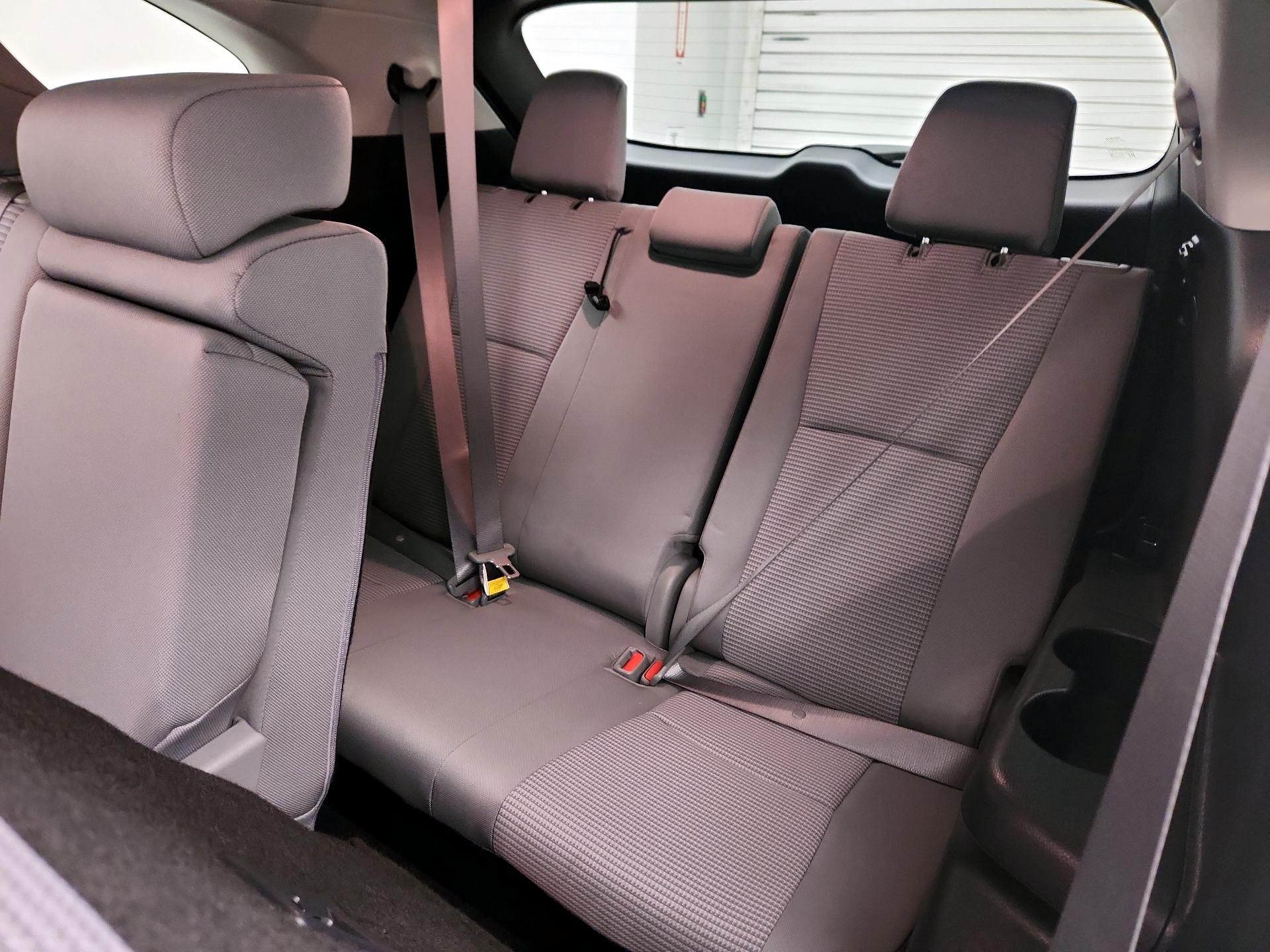 Thumbnail: 2023 Toyota Highlander - 20