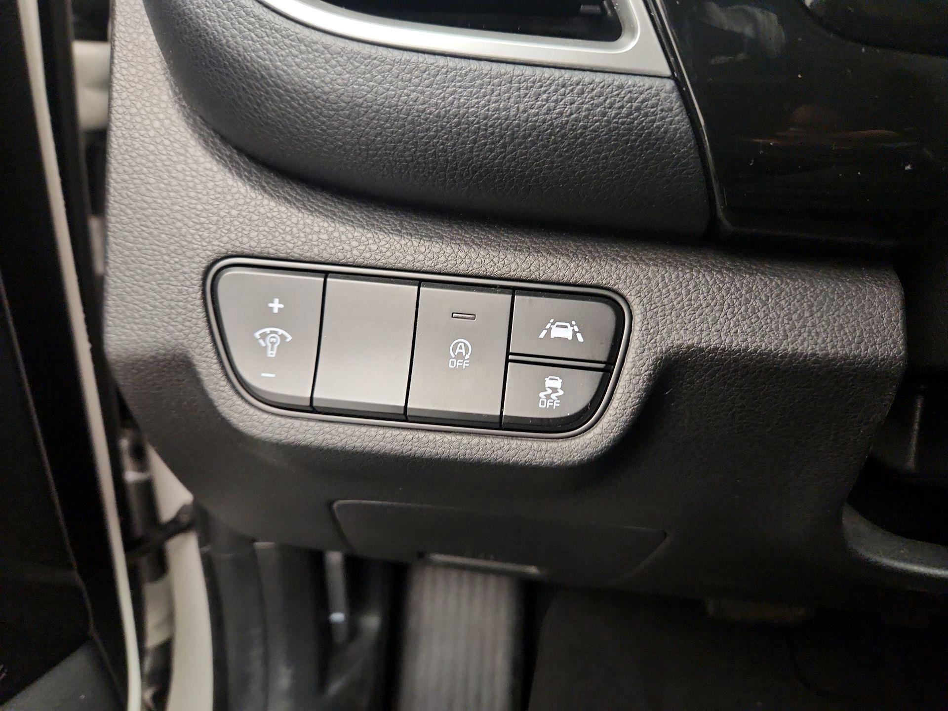 Thumbnail: 2022 Kia Seltos - 13