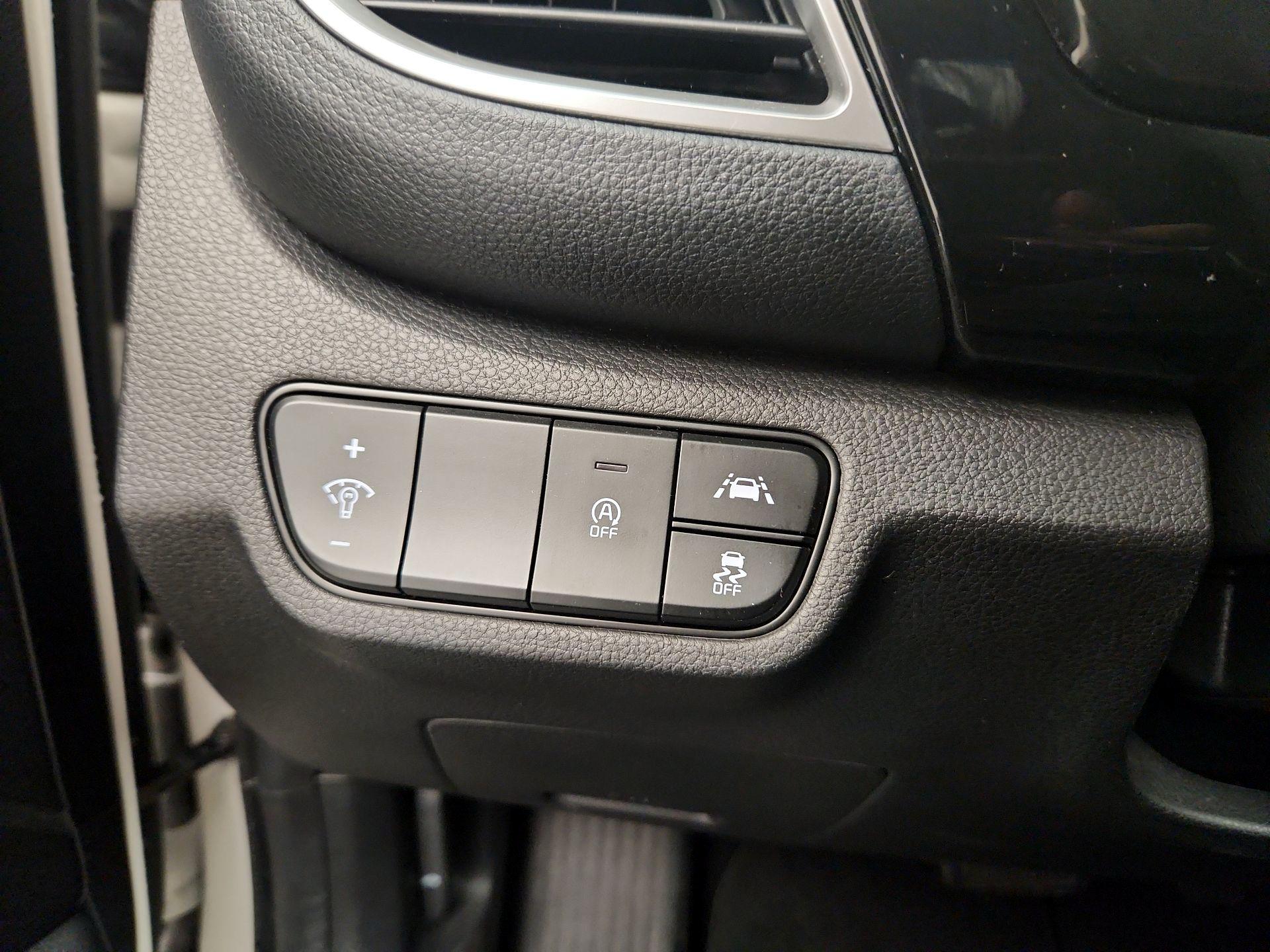 Thumbnail: 2022 Kia Seltos - 14