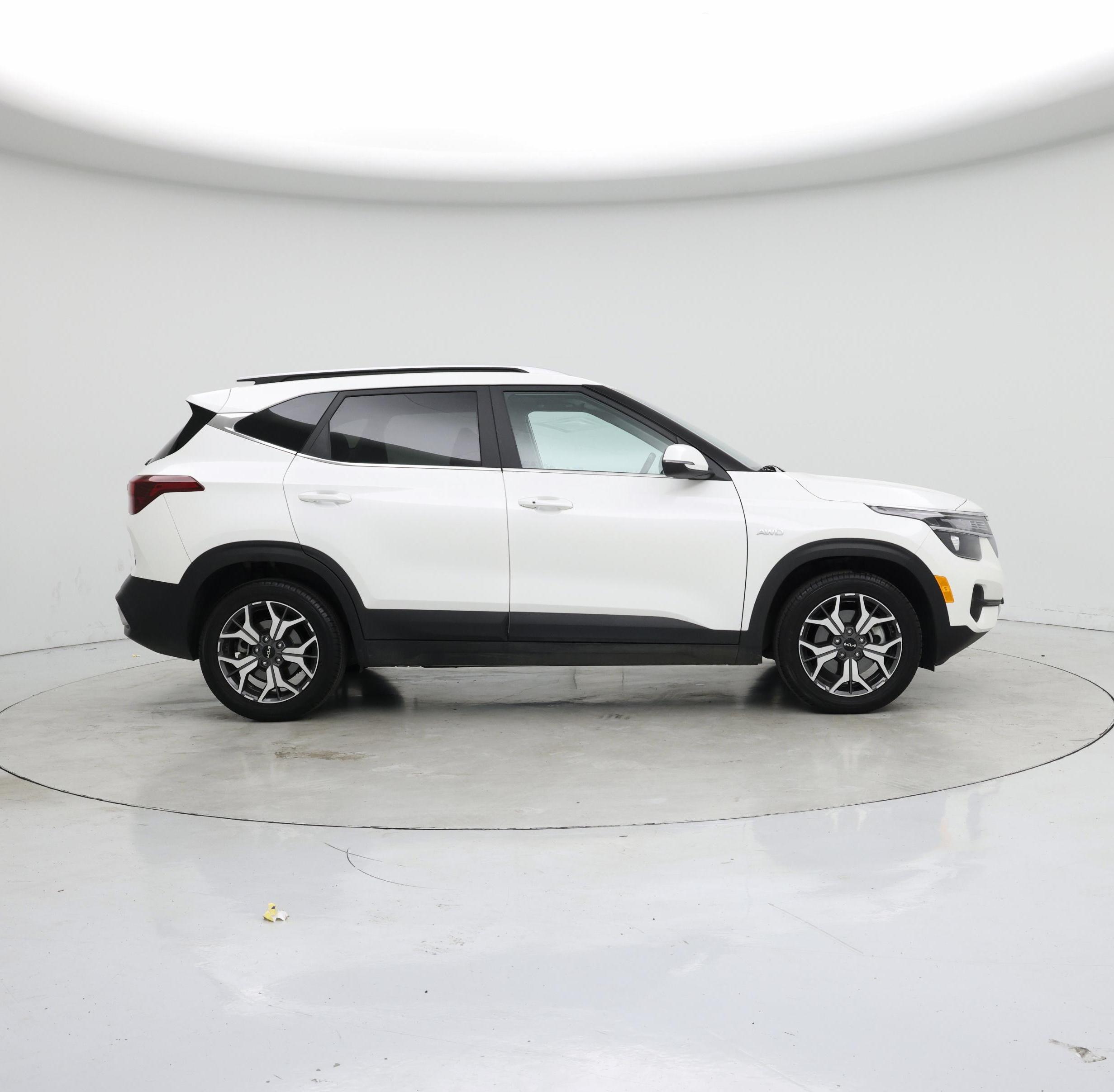 Thumbnail: 2022 Kia Seltos - 7