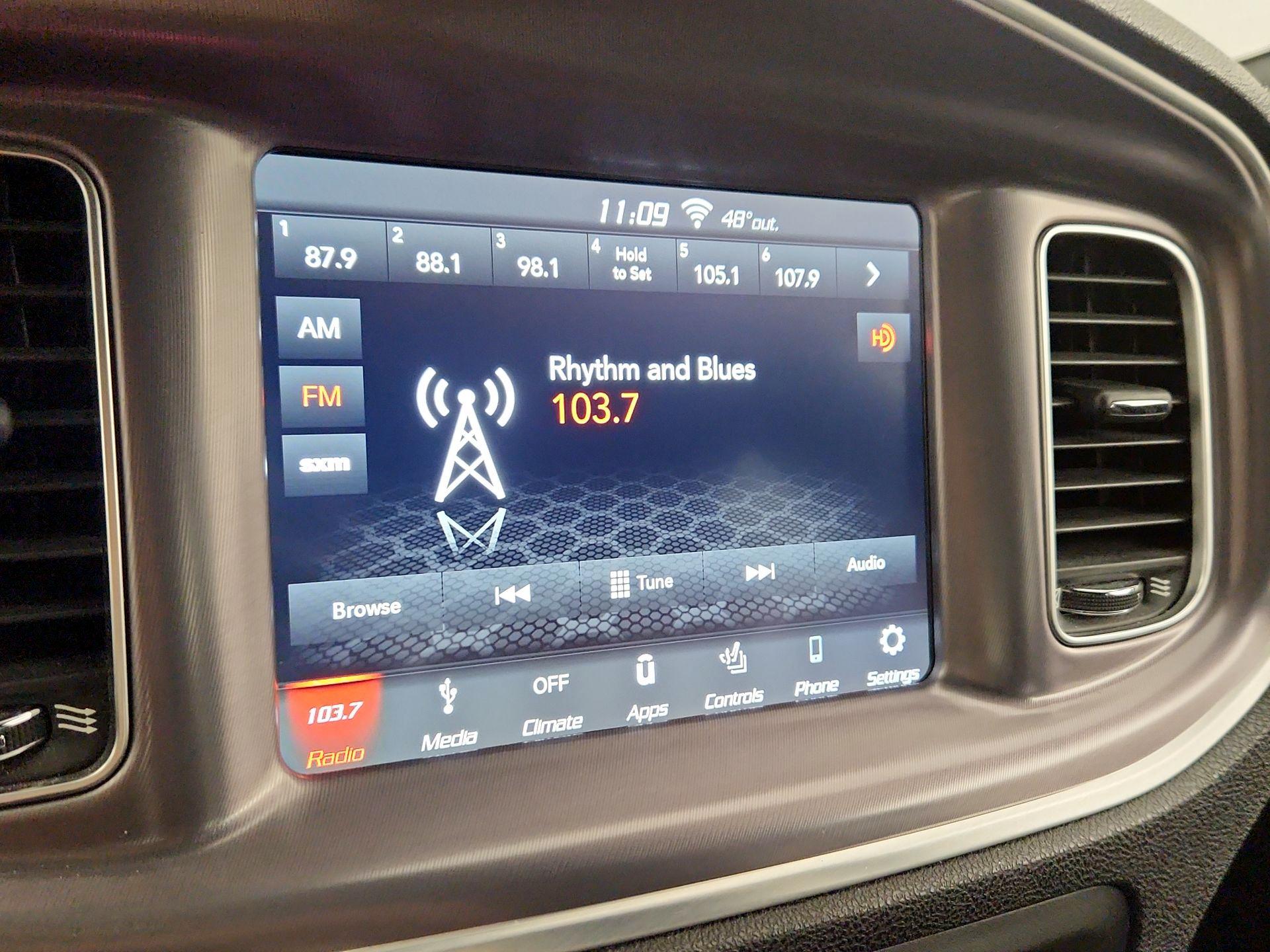 Thumbnail: 2019 Dodge Charger - 15