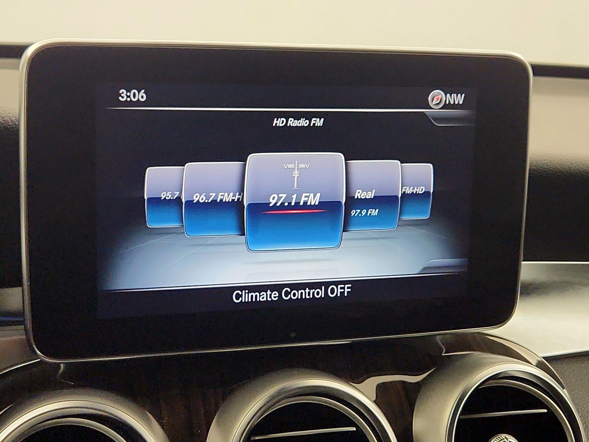 Thumbnail: 2017 Mercedes-Benz GLC - 16