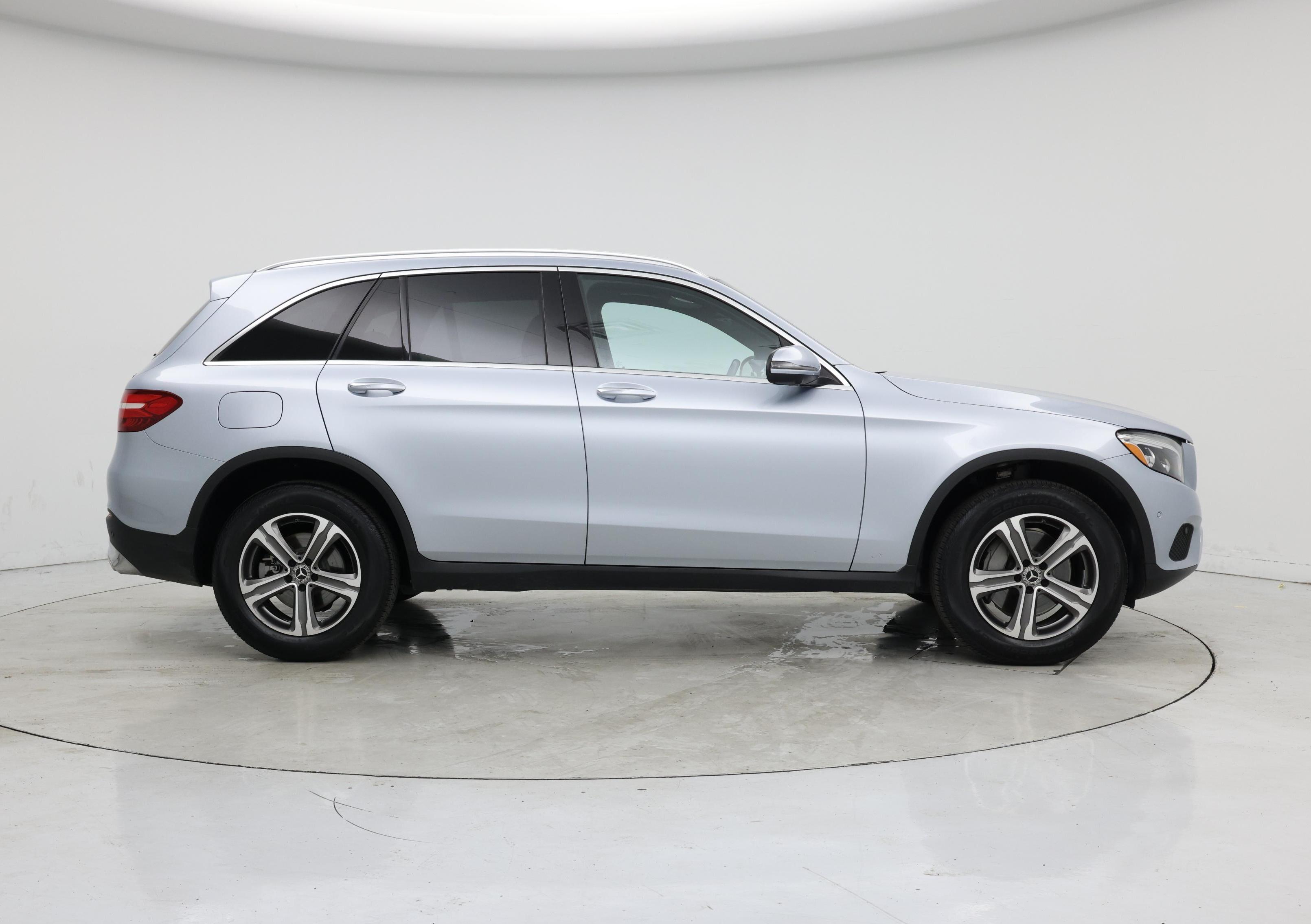 Thumbnail: 2017 Mercedes-Benz GLC - 7