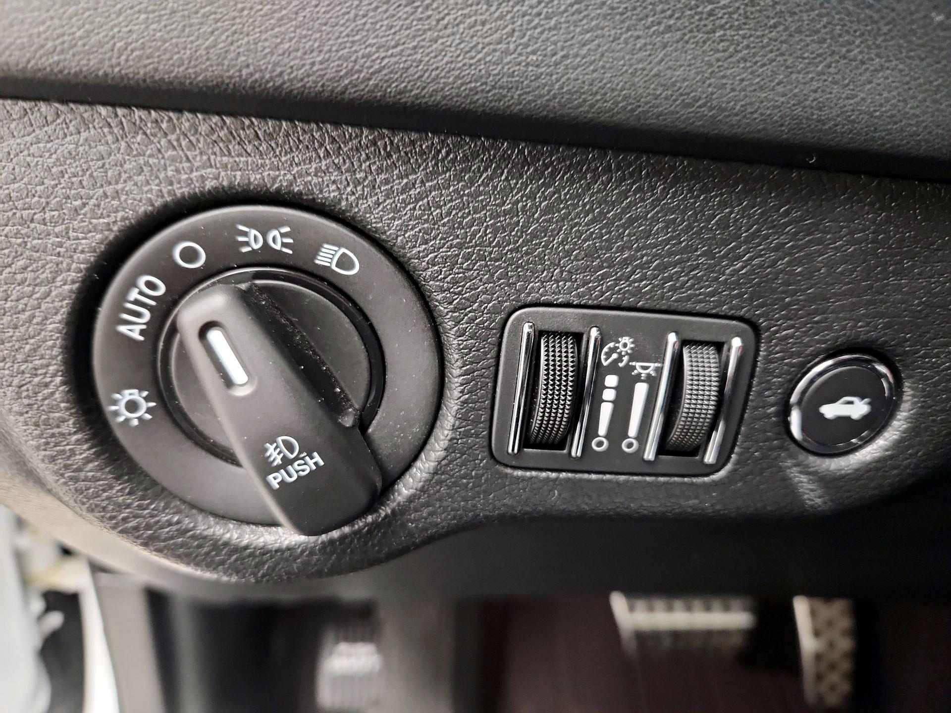 Thumbnail: 2022 Dodge Charger - 13