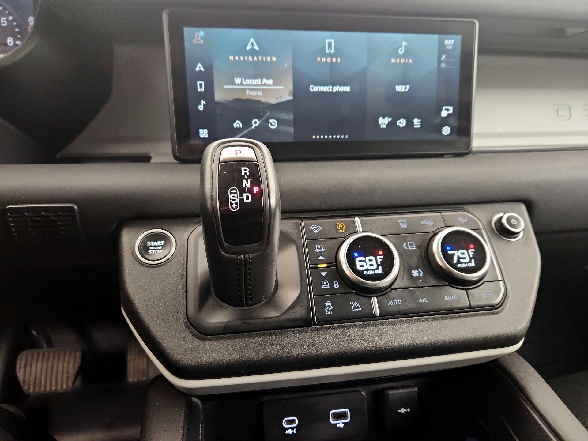 Thumbnail: 2020 Land Rover Defender - 18