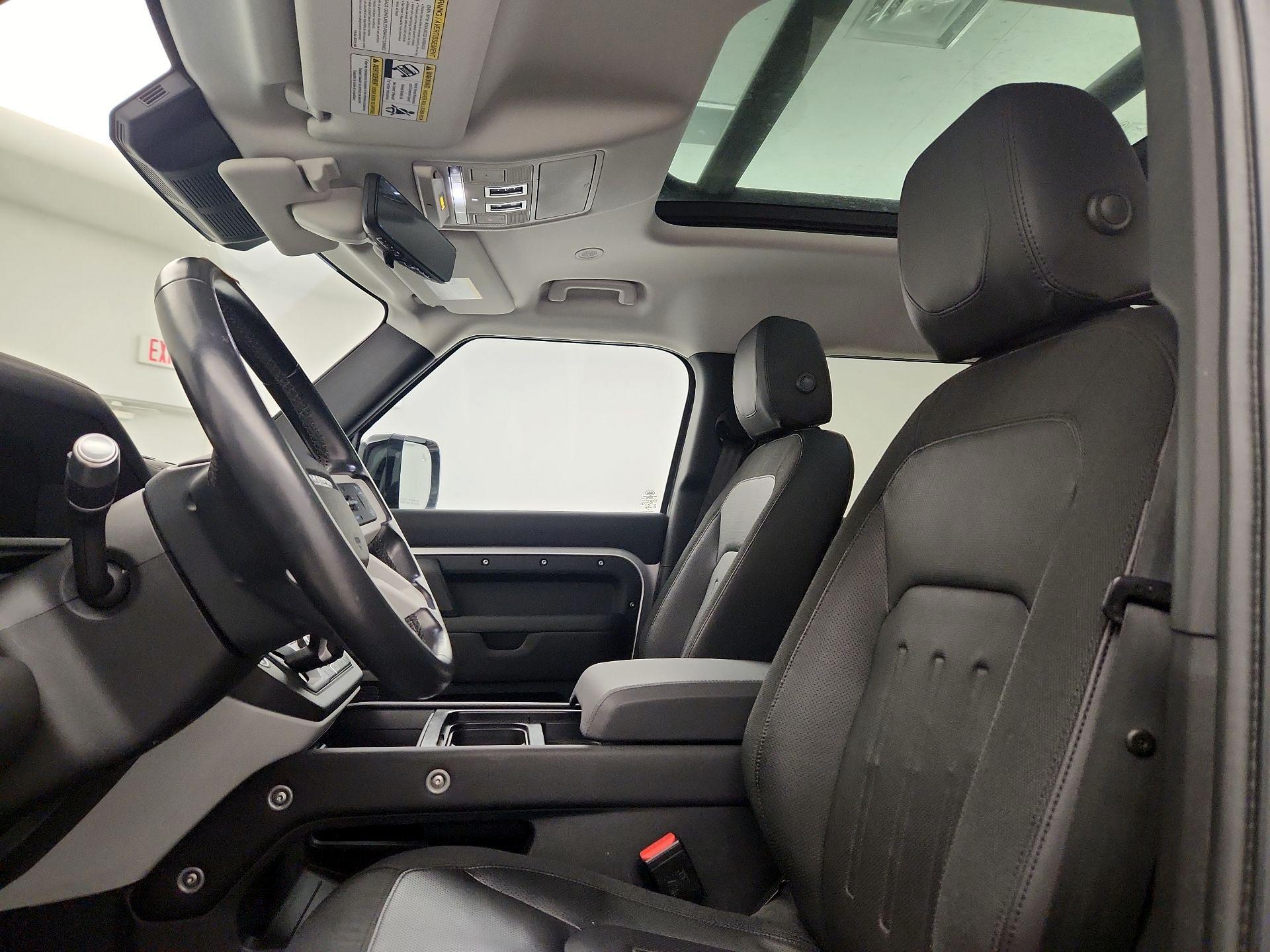 Thumbnail: 2020 Land Rover Defender - 20