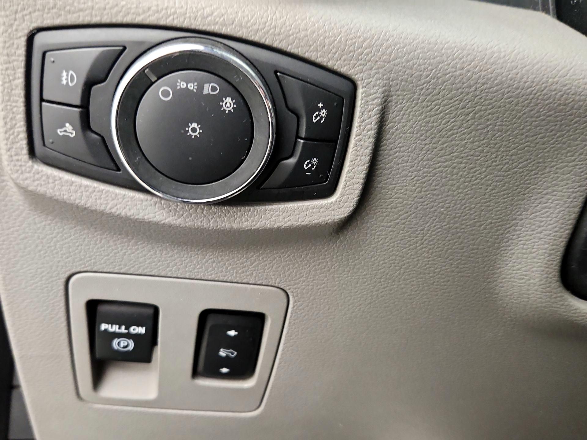 Thumbnail: 2019 Ford F-150 - 13