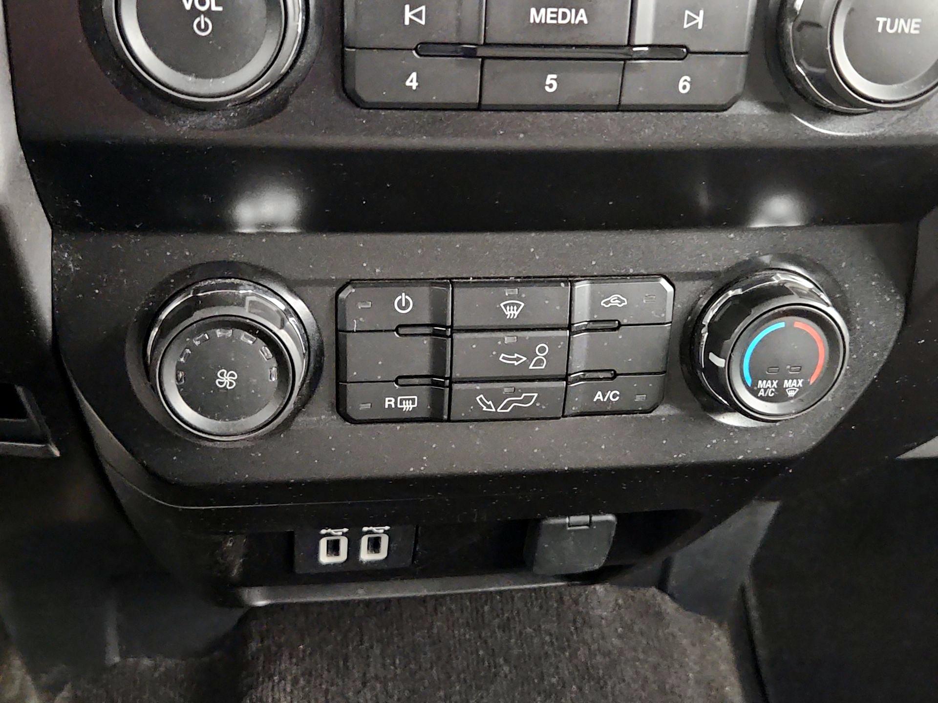 Thumbnail: 2019 Ford F-150 - 16