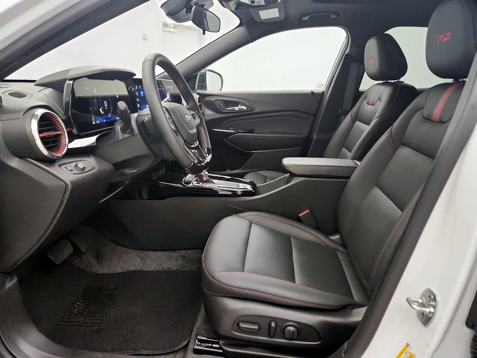 Thumbnail: 2025 Chevrolet Trax - 11