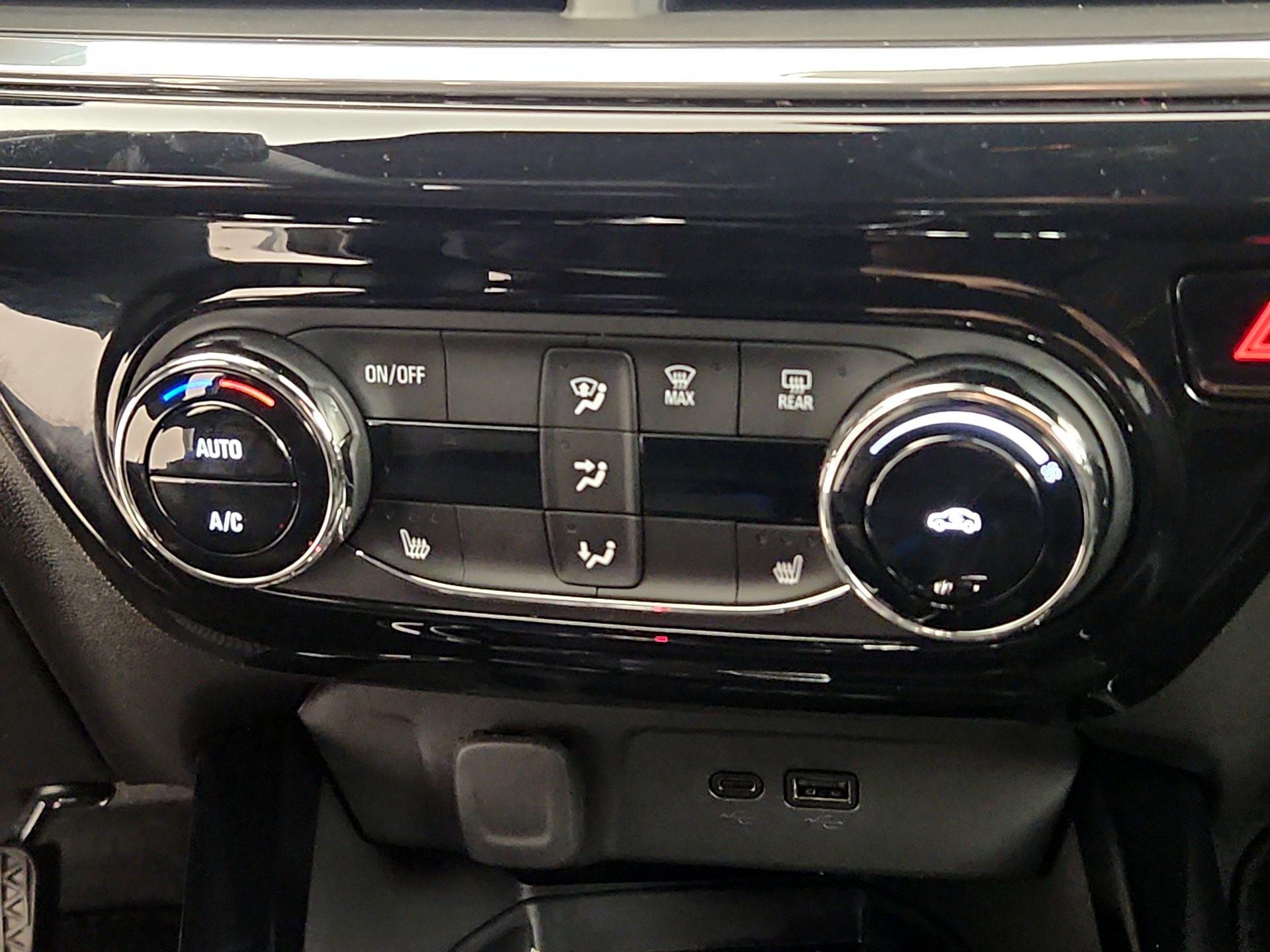 Thumbnail: 2025 Chevrolet Trax - 16