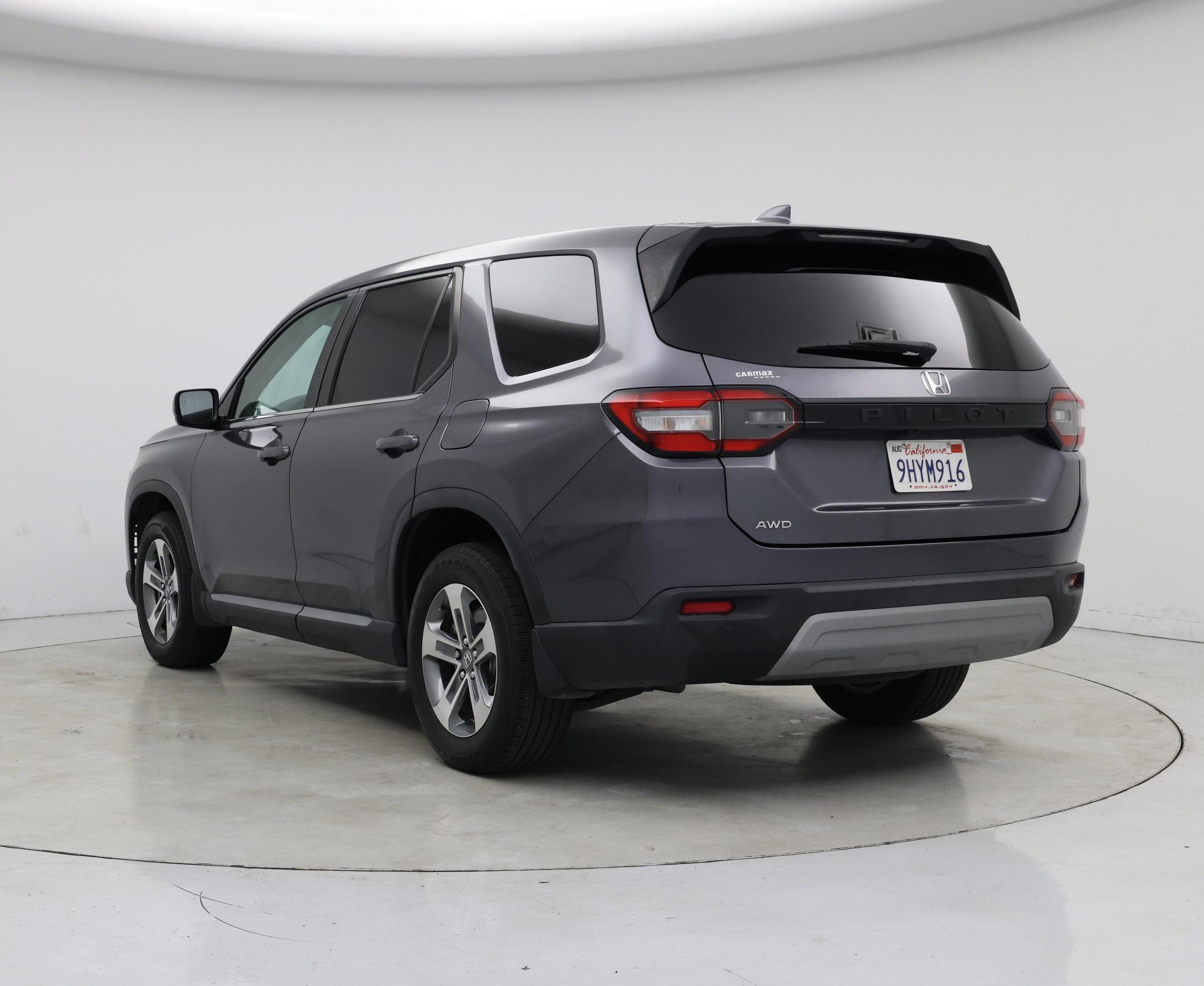 Thumbnail: 2023 Honda Pilot - 2