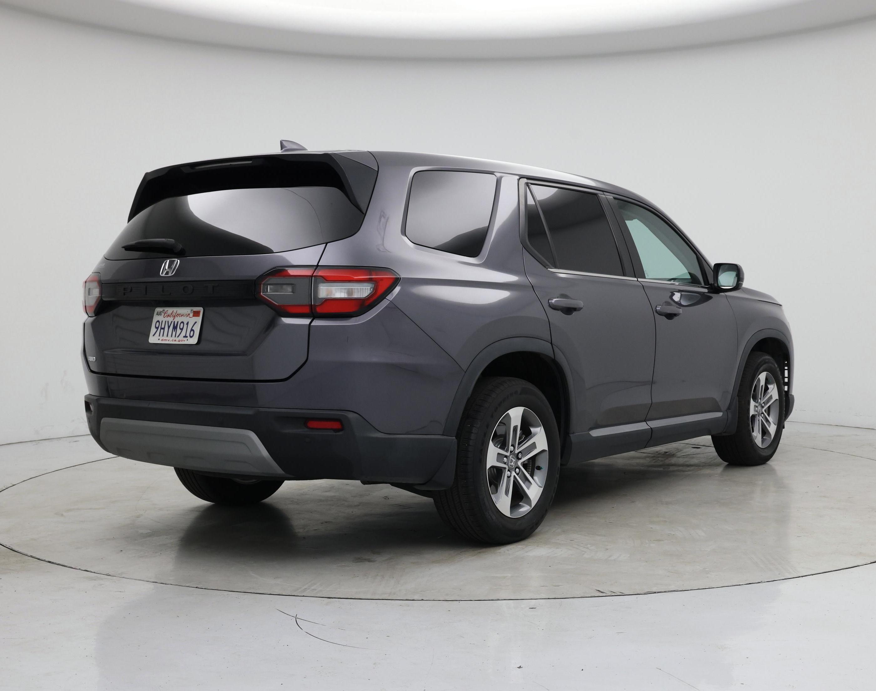 Thumbnail: 2023 Honda Pilot - 8