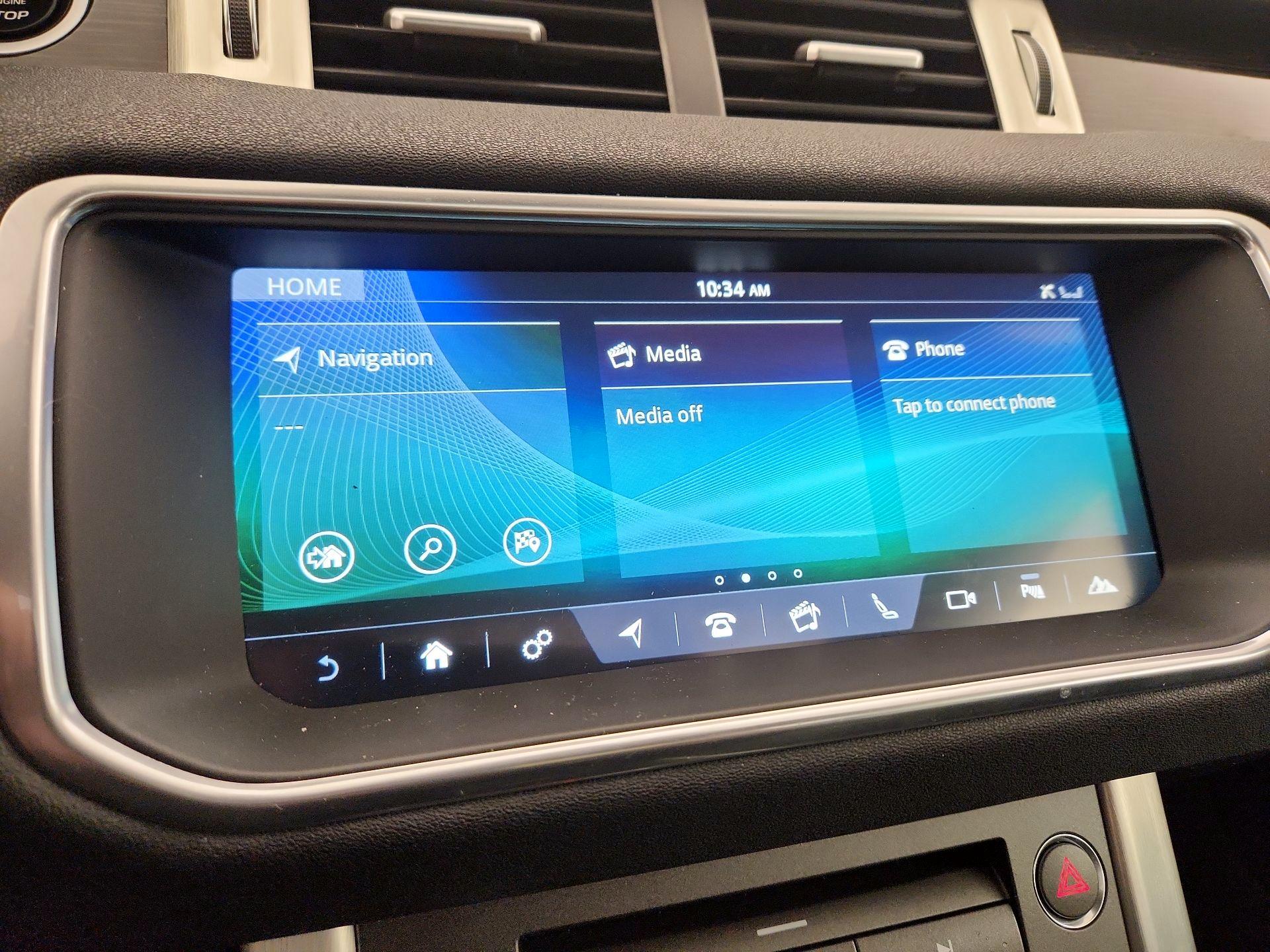 Thumbnail: 2019 Land Rover Range Rover Evoque - 15