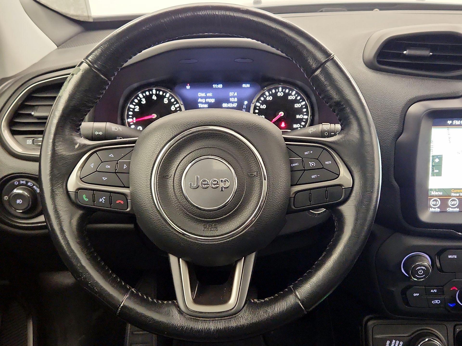 Thumbnail: 2018 Jeep Renegade - 10