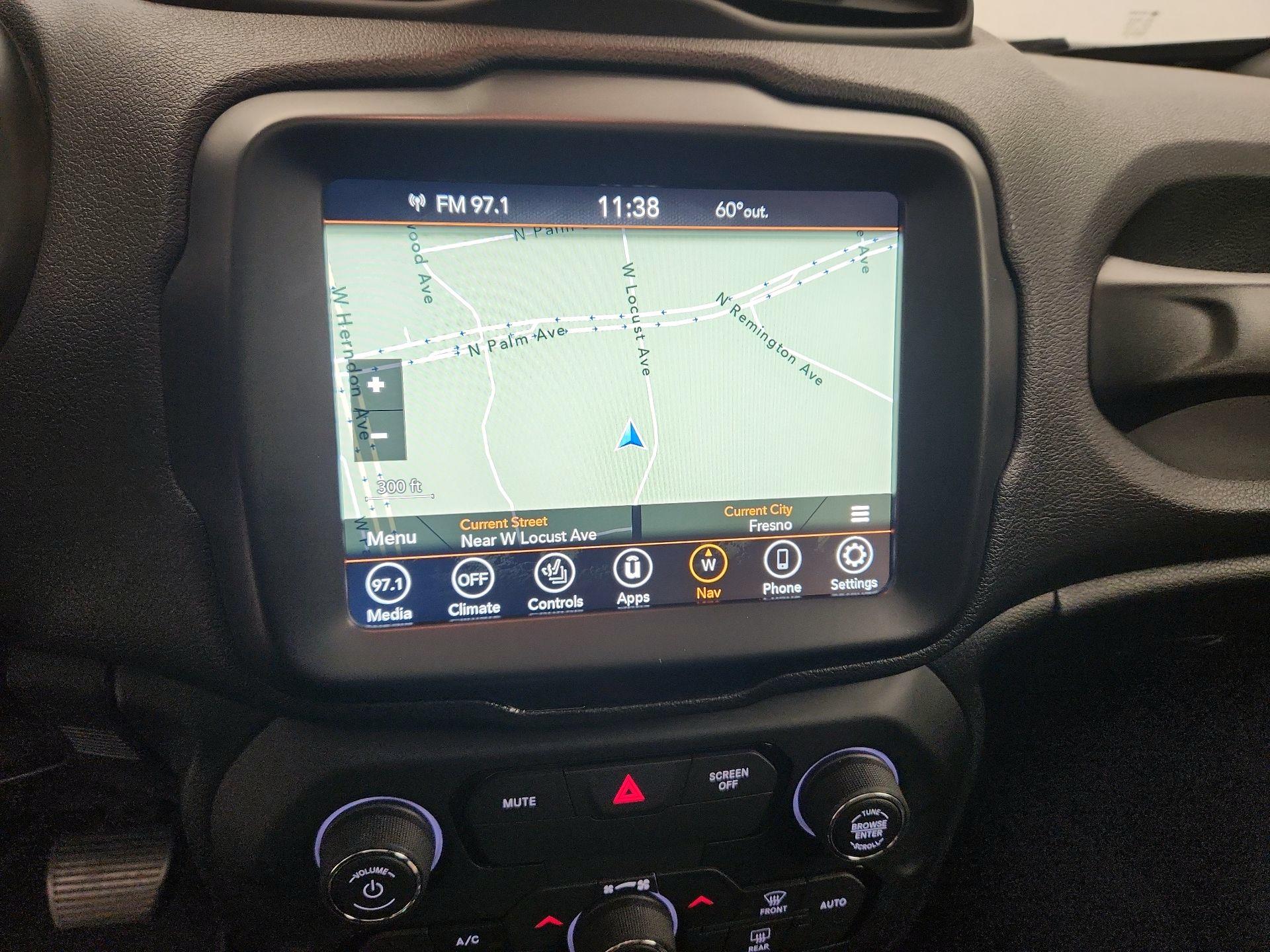 Thumbnail: 2018 Jeep Renegade - 14