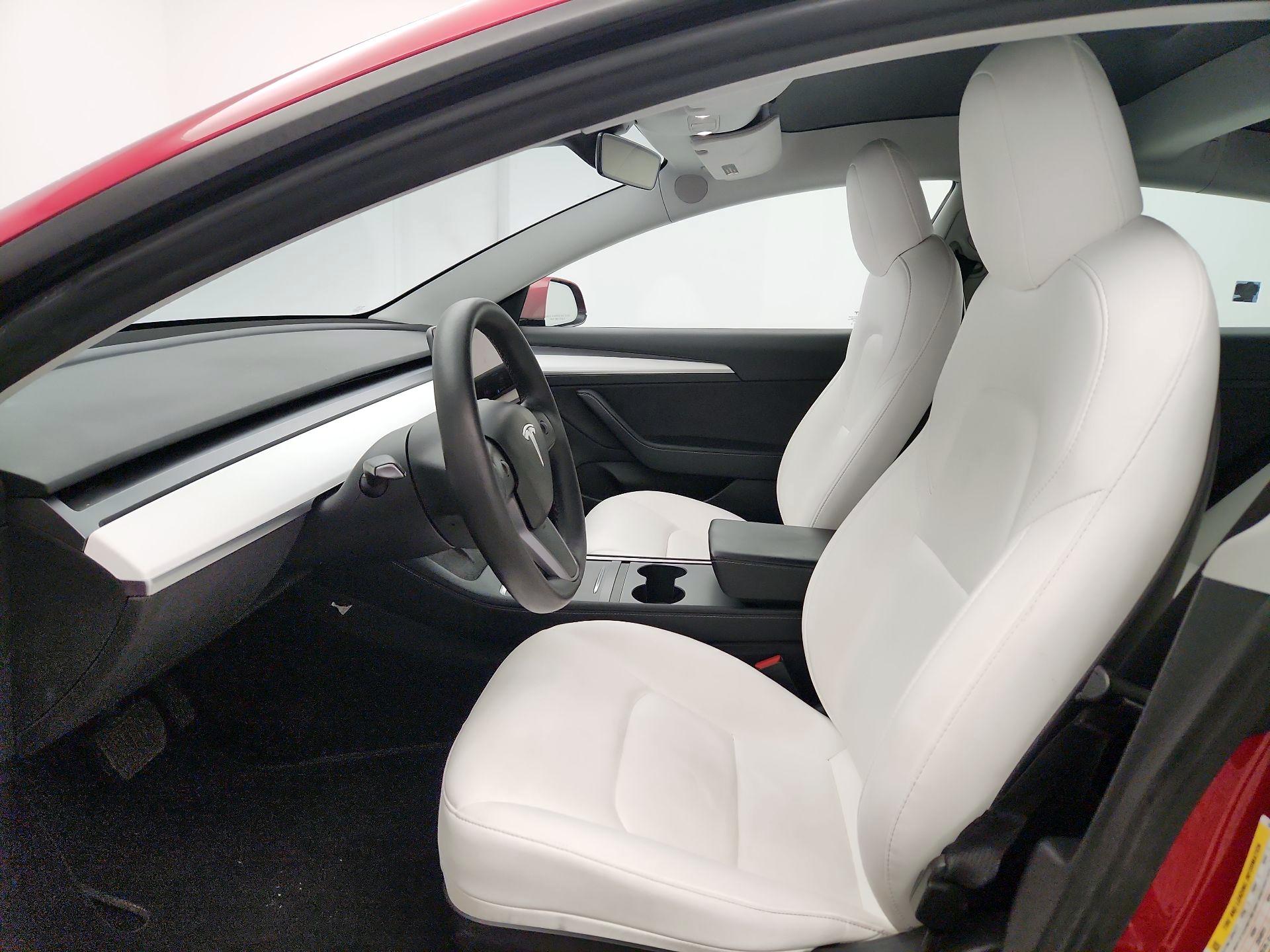 Thumbnail: 2021 Tesla Model 3 - 11