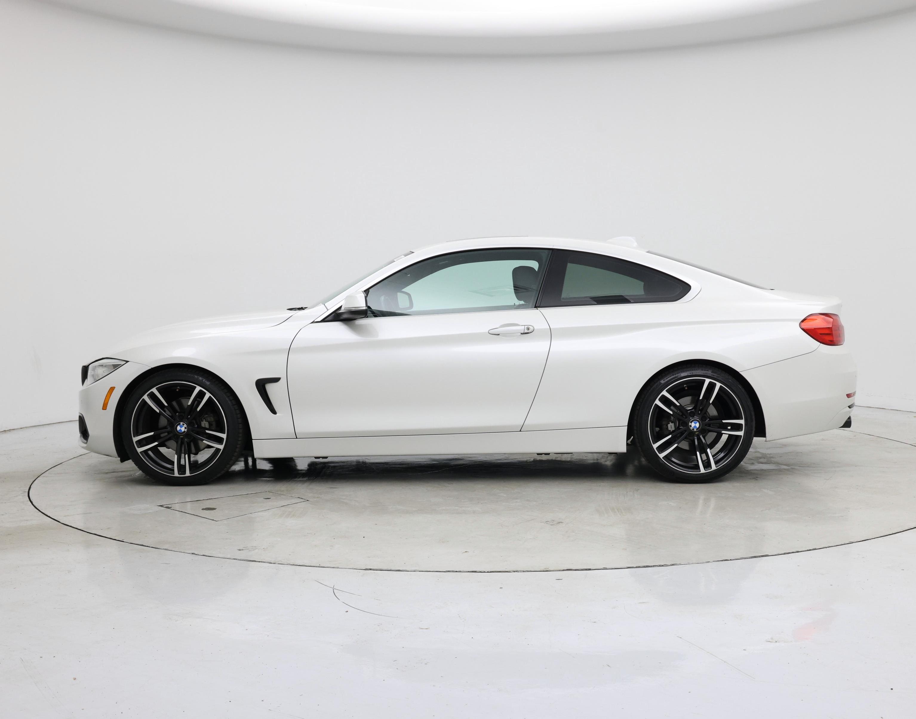 Thumbnail: 2016 BMW 4 Series - 3